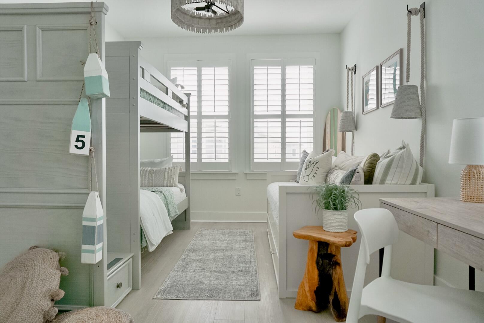 BY THE SEA - Residential