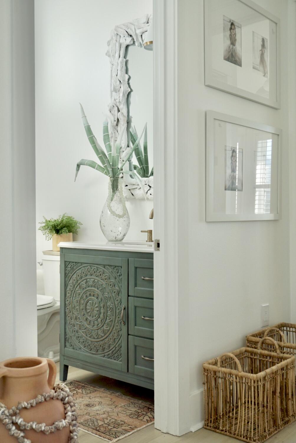 BY THE SEA - Residential