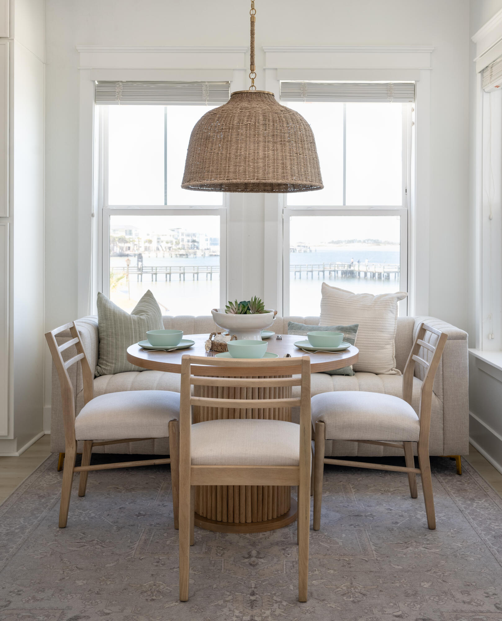 BY THE SEA - Residential