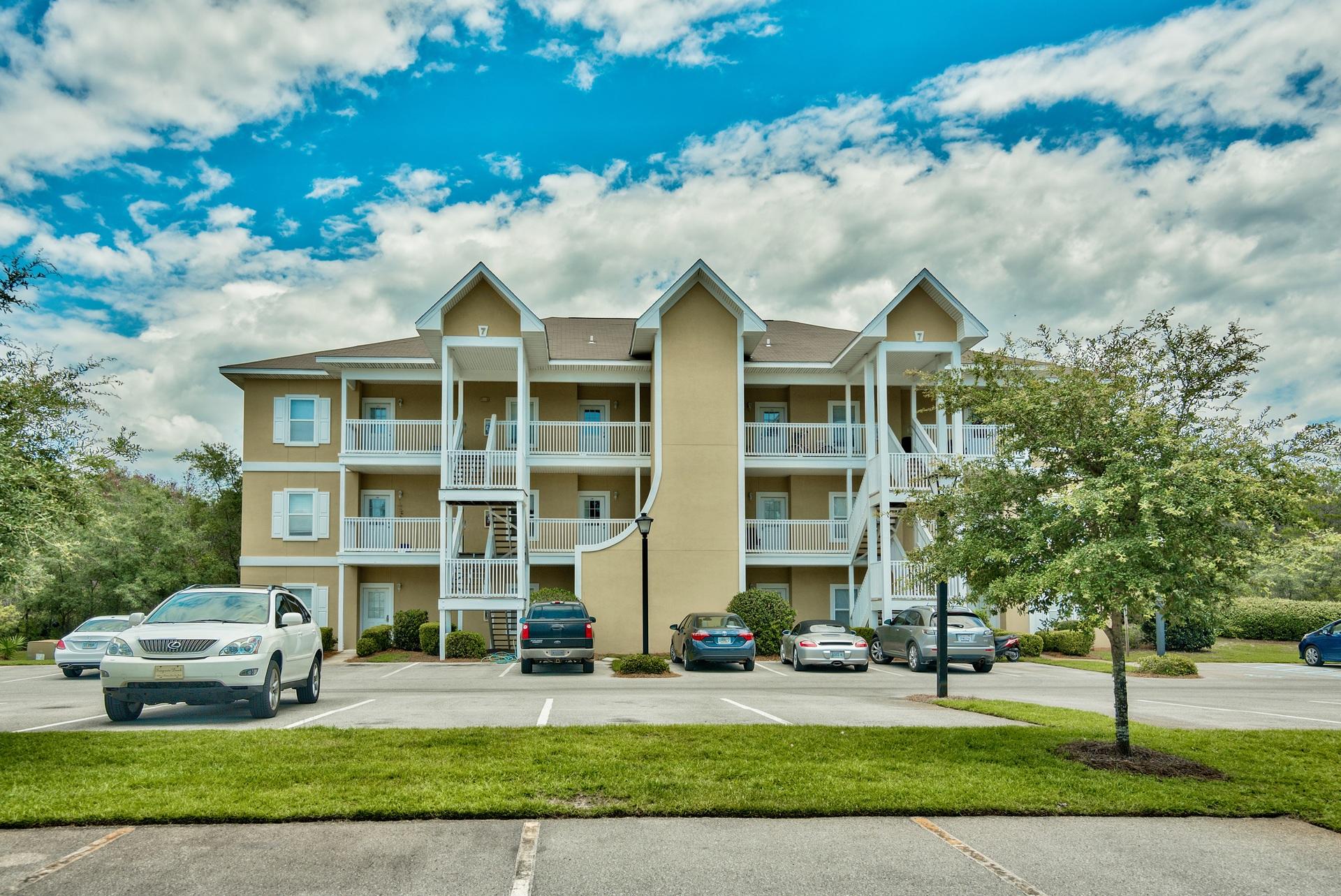 HERON'S WATCH CONDO PH 7 - Residential