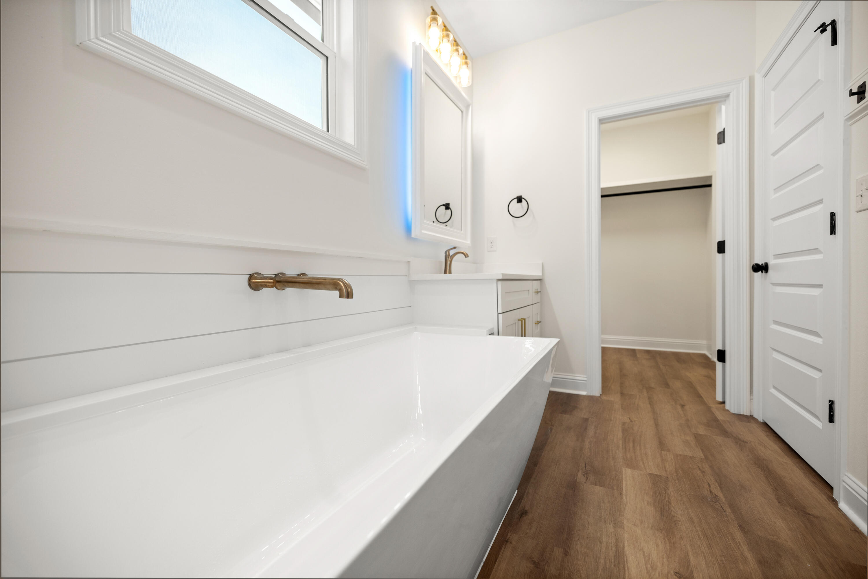 VILLA TASSO TOWN OF - Residential