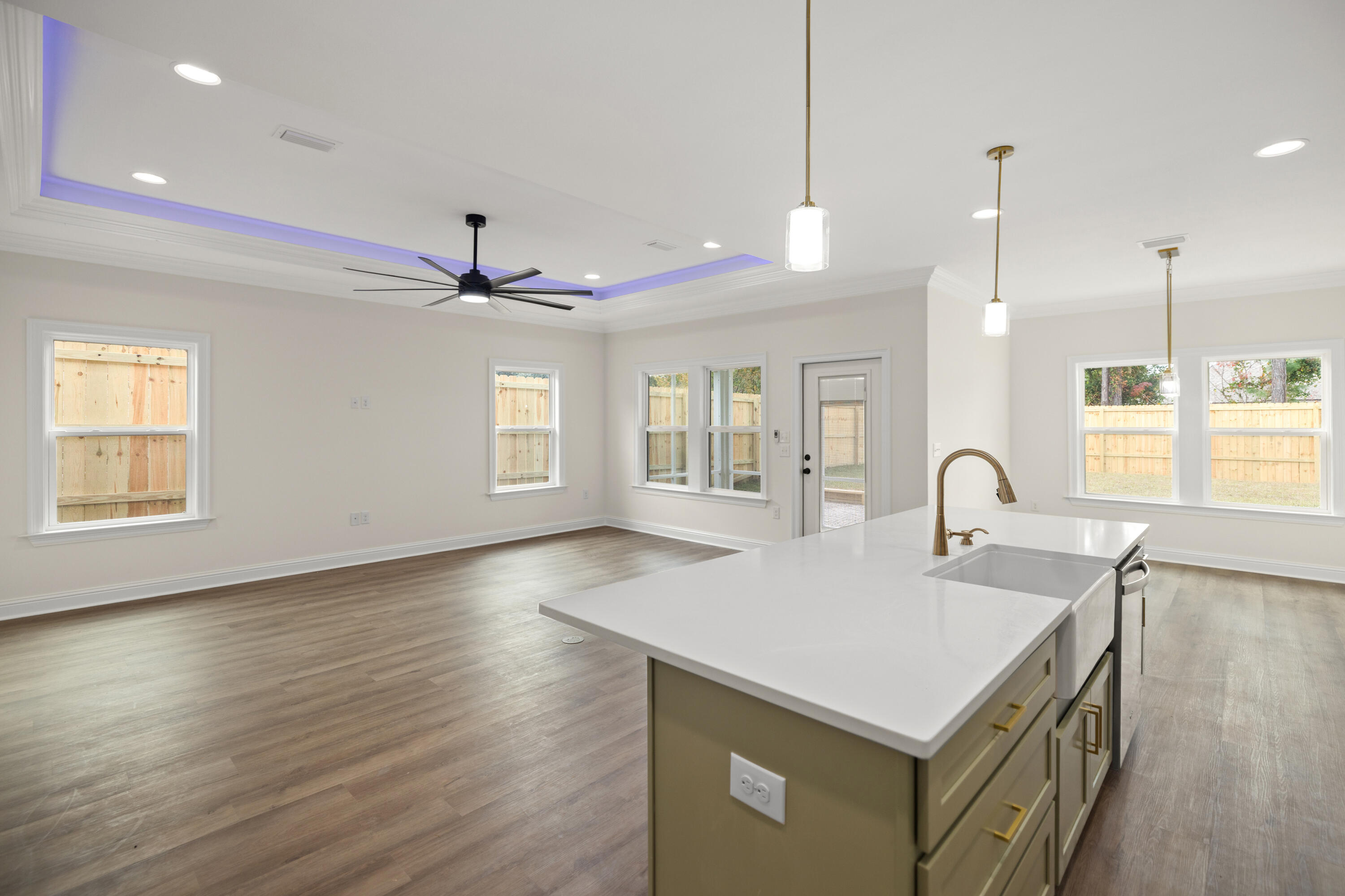 VILLA TASSO TOWN OF - Residential