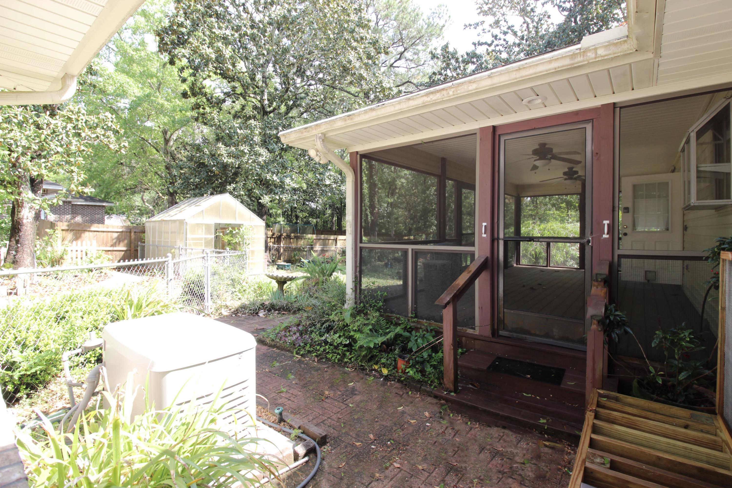 TOWER ACRES S/D - Residential