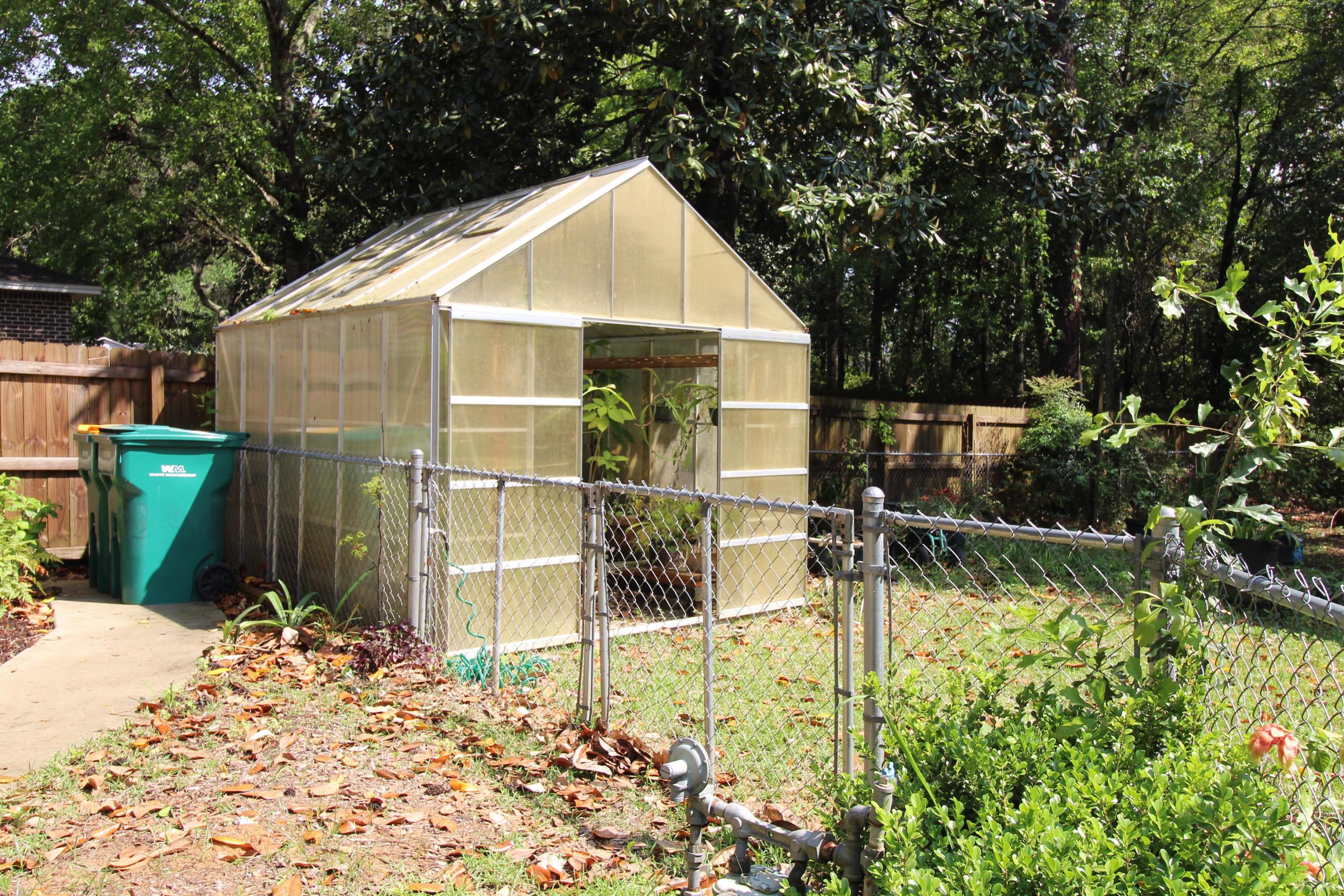 TOWER ACRES S/D - Residential