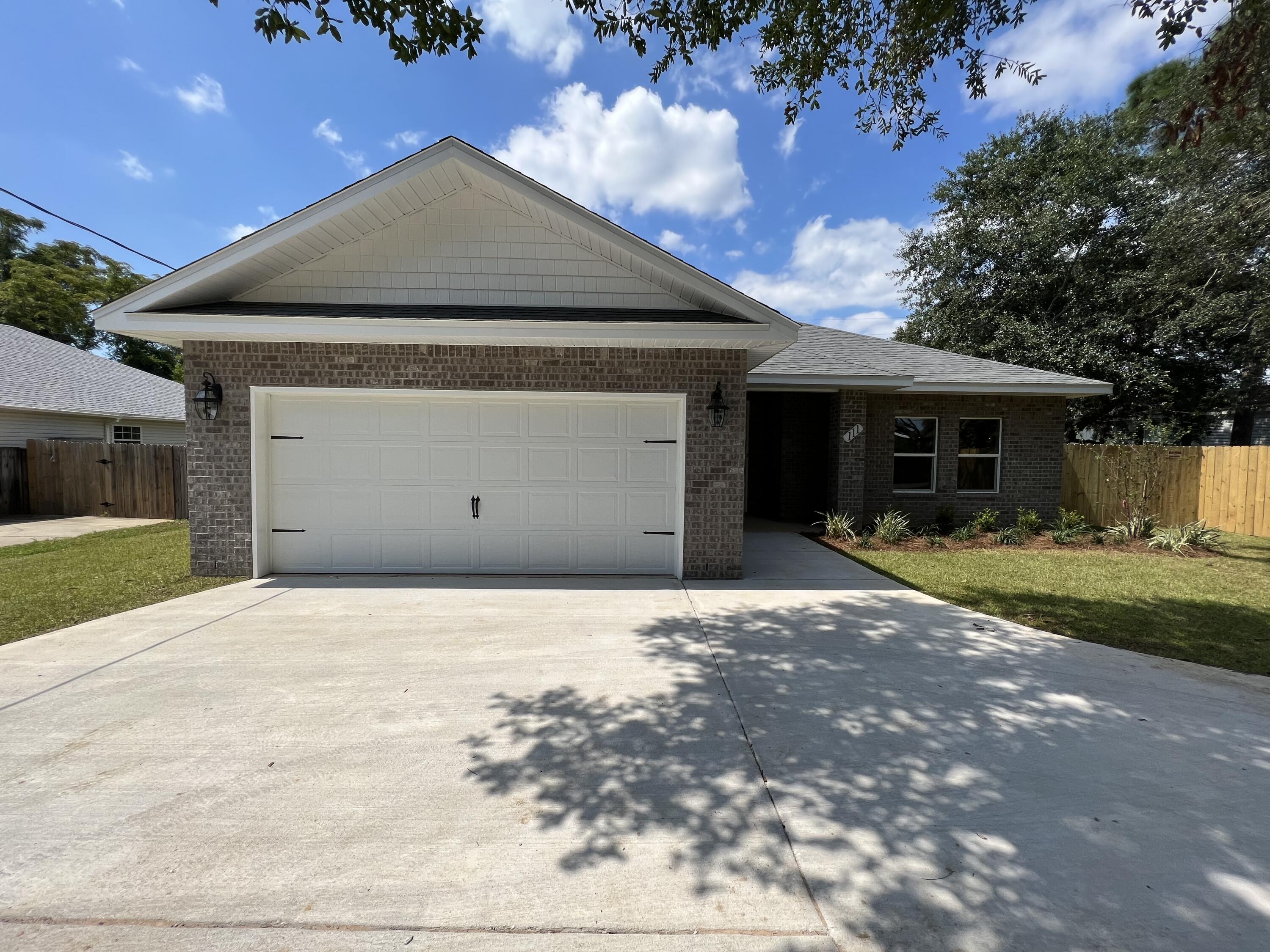 WYNNEHAVEN BCH EST - Residential