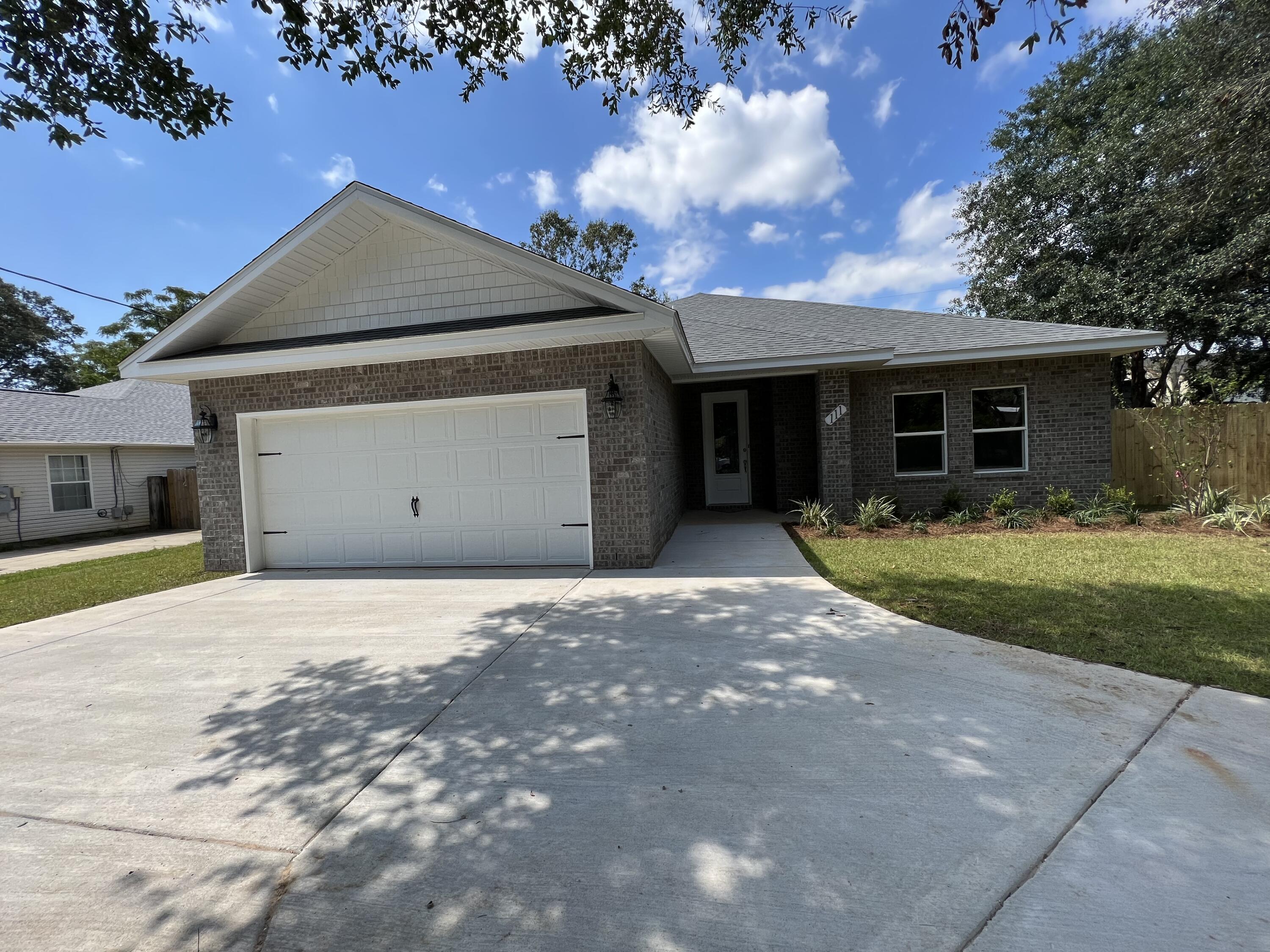 WYNNEHAVEN BCH EST - Residential