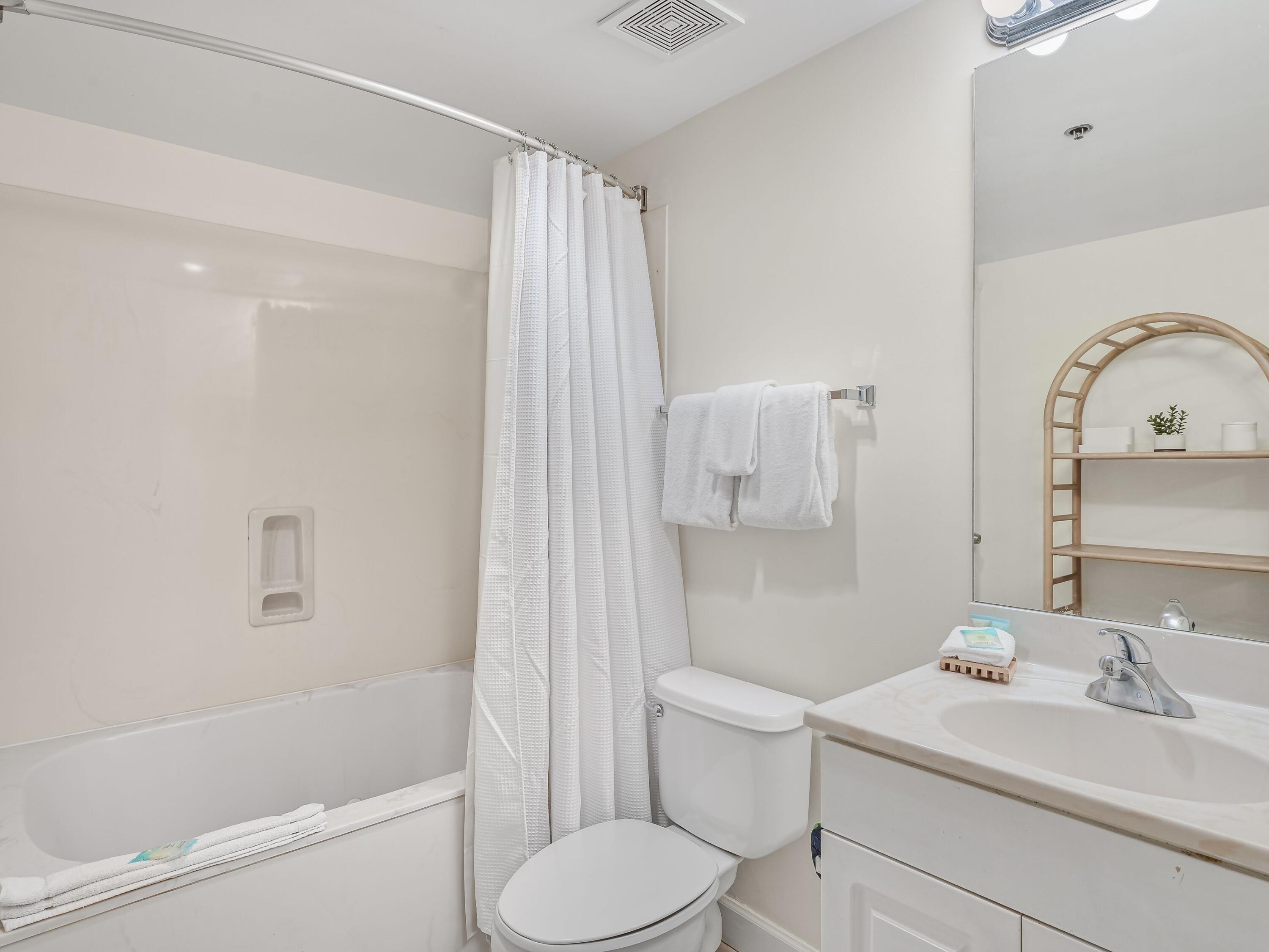 STERLING SHORES - Residential