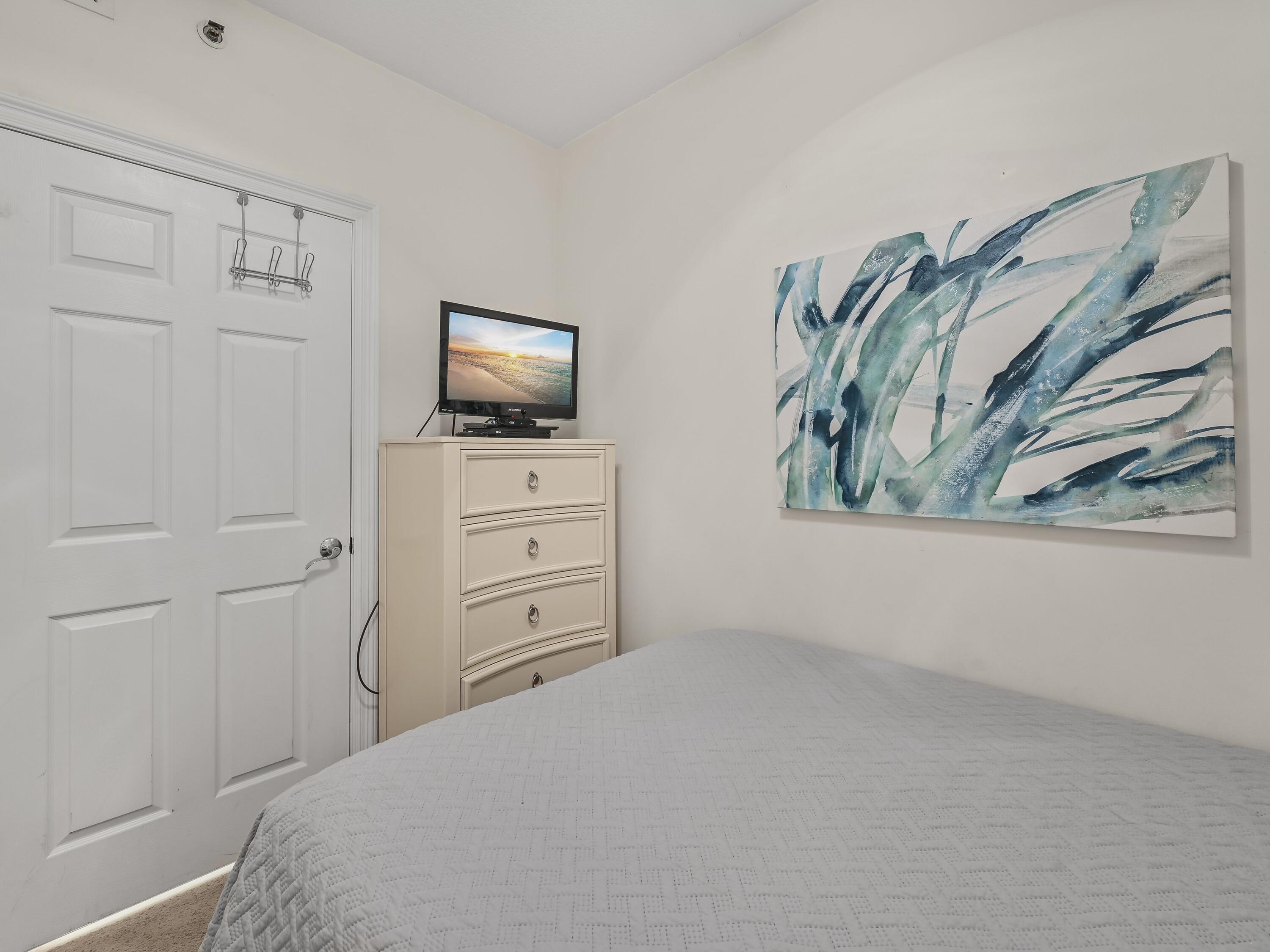 STERLING SHORES - Residential