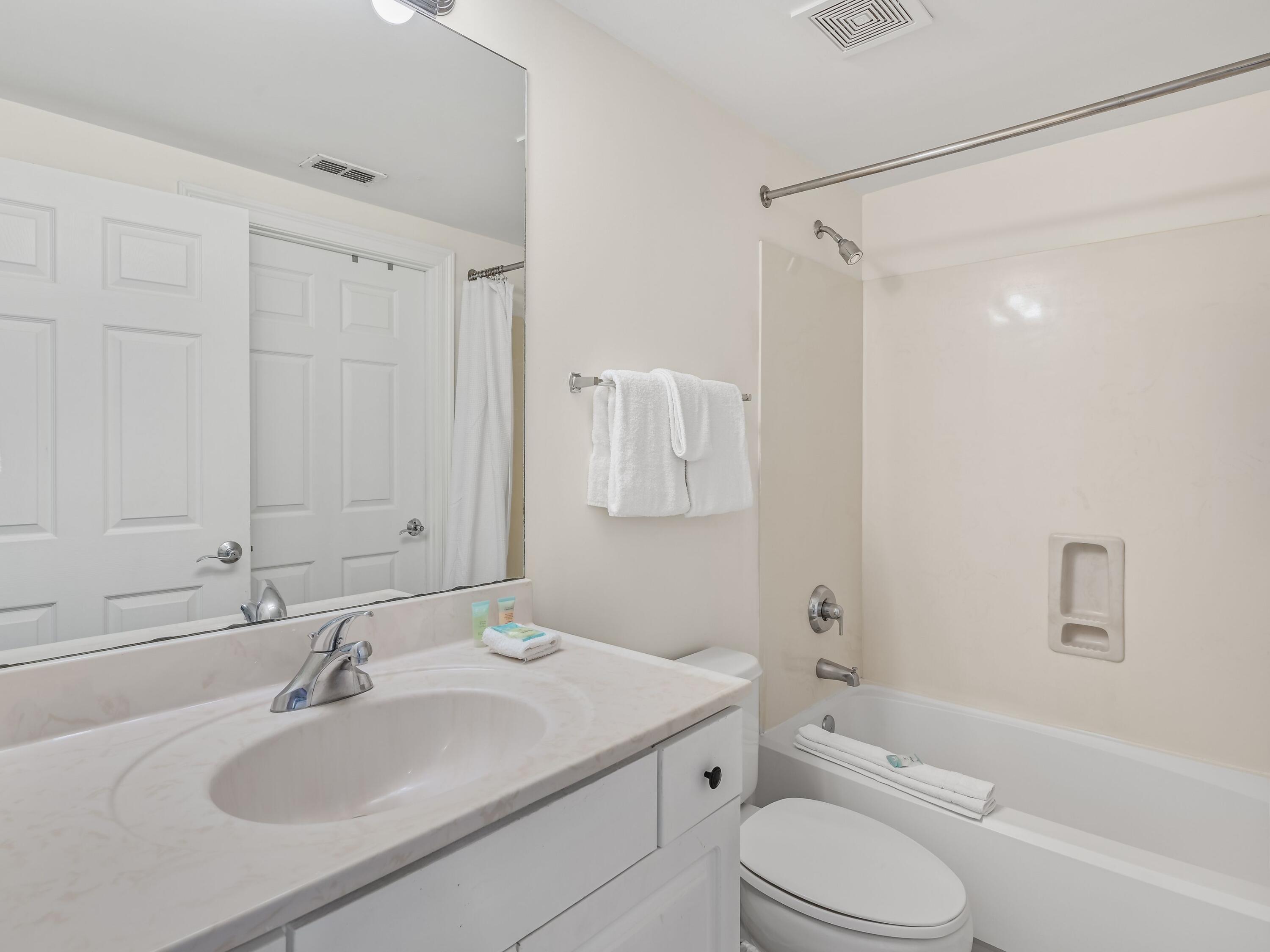 STERLING SHORES - Residential