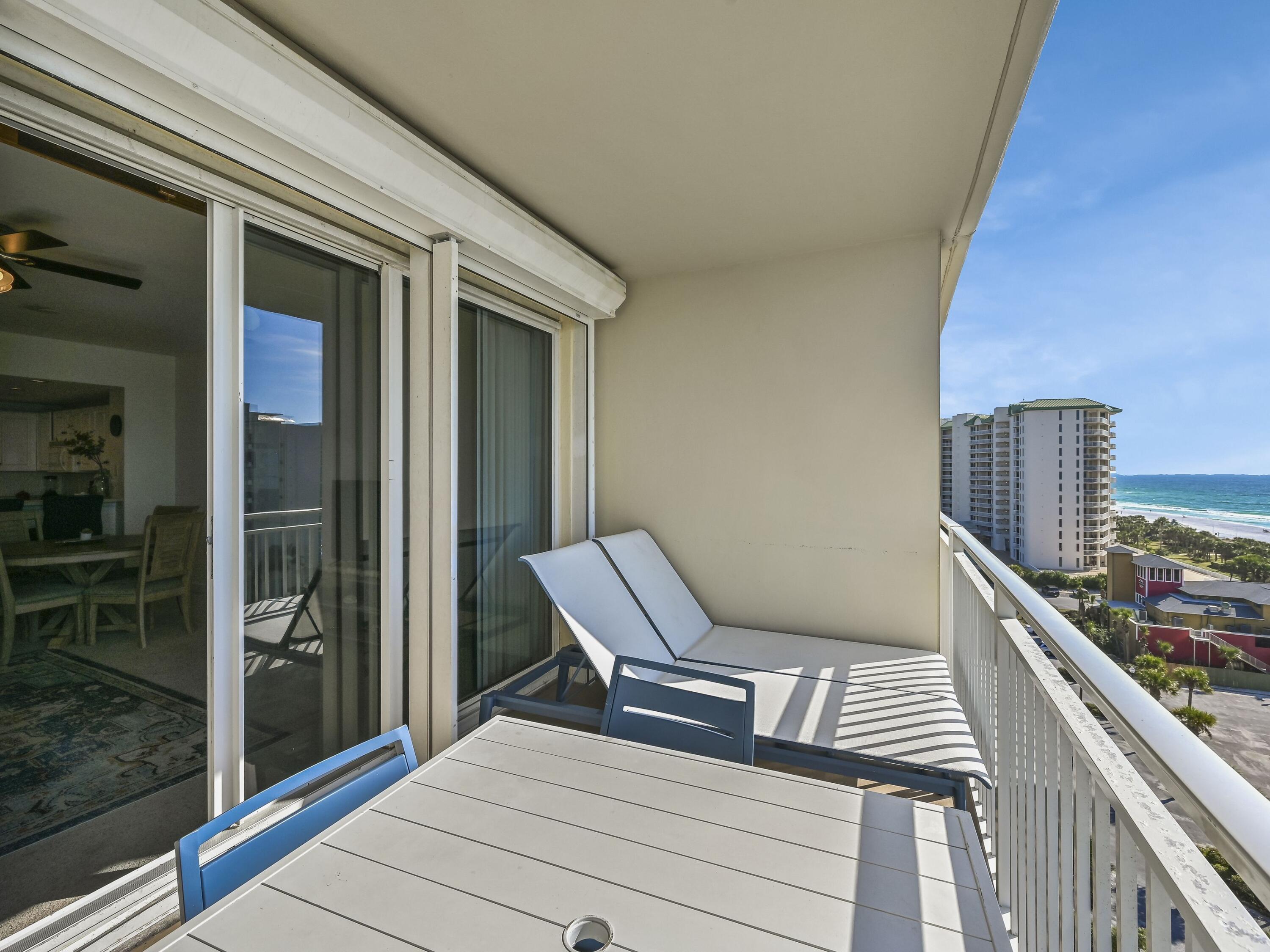 STERLING SHORES - Residential