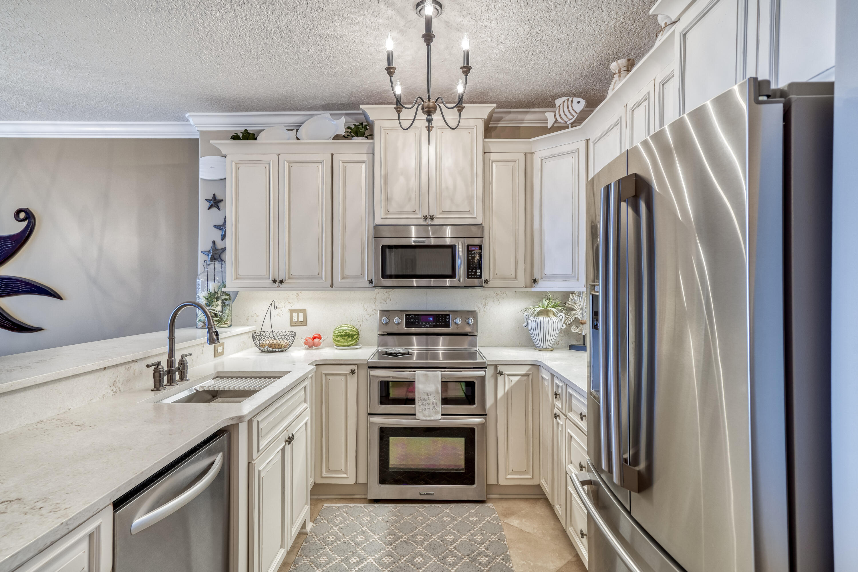 TROPIC WINDS - Residential