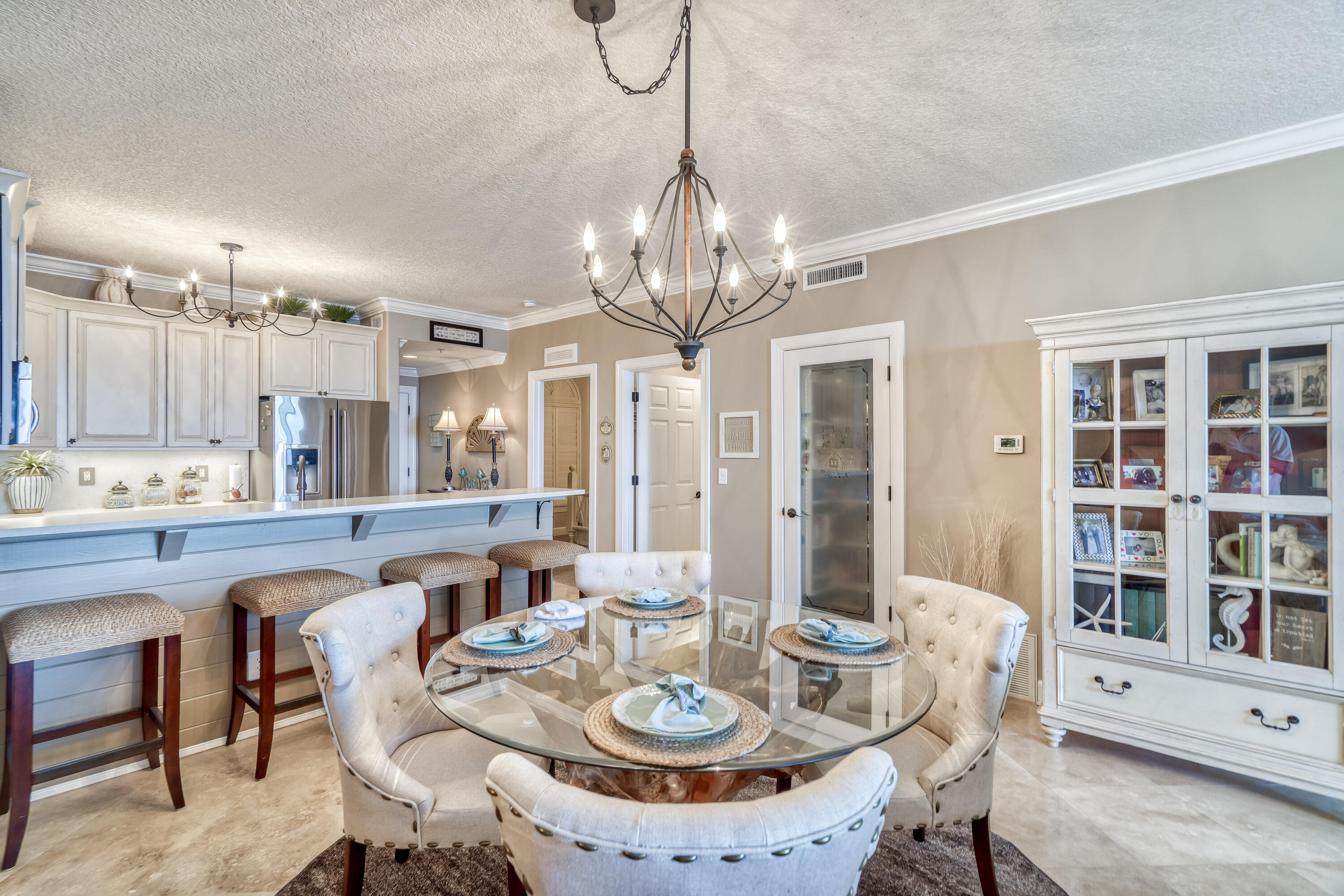 TROPIC WINDS - Residential