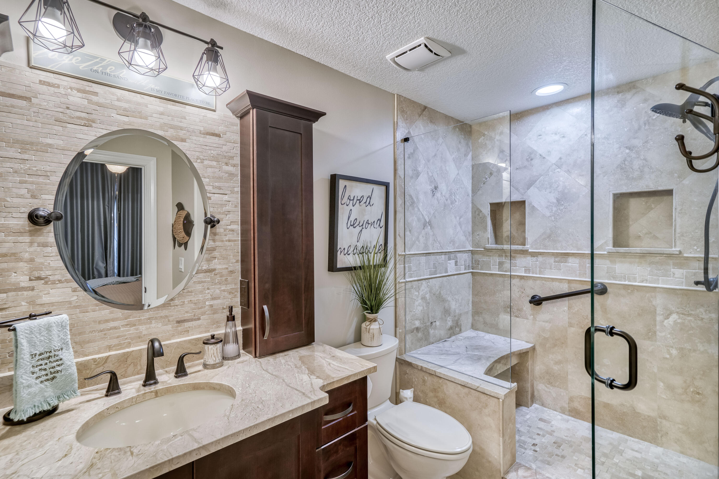 TROPIC WINDS - Residential