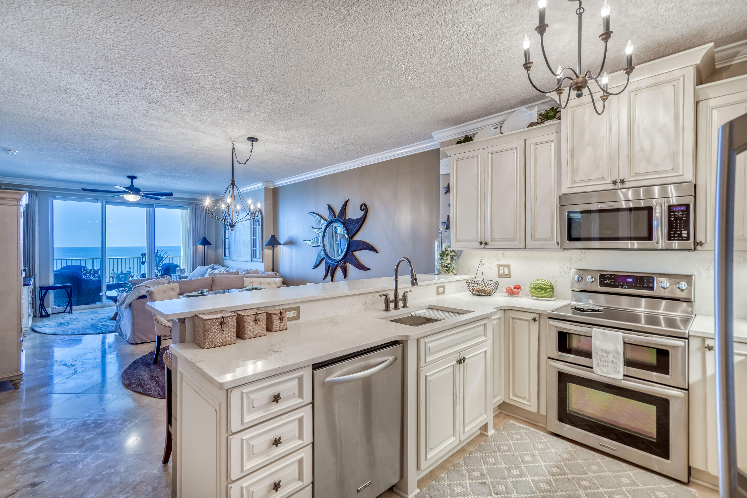 TROPIC WINDS - Residential