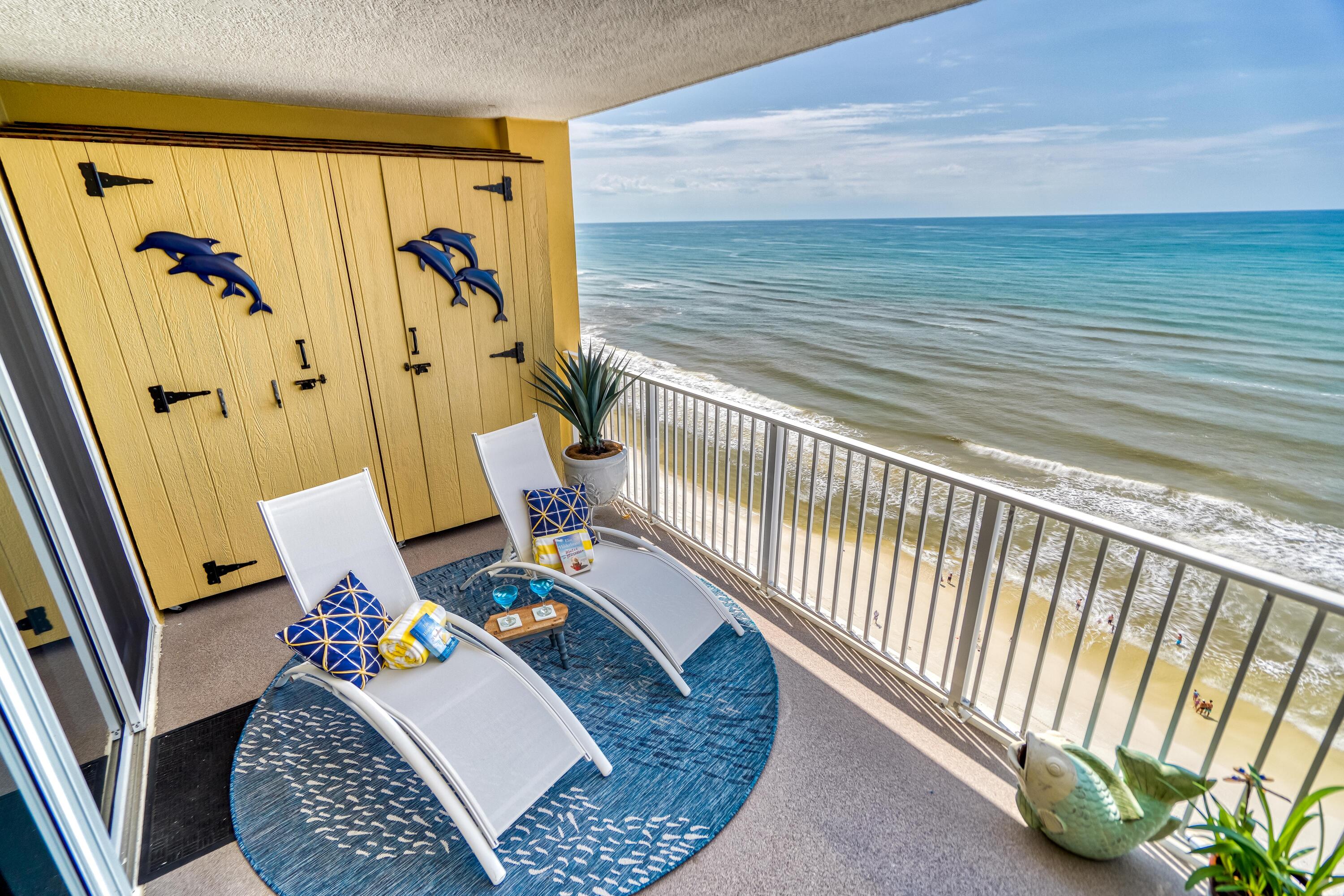 TROPIC WINDS - Residential