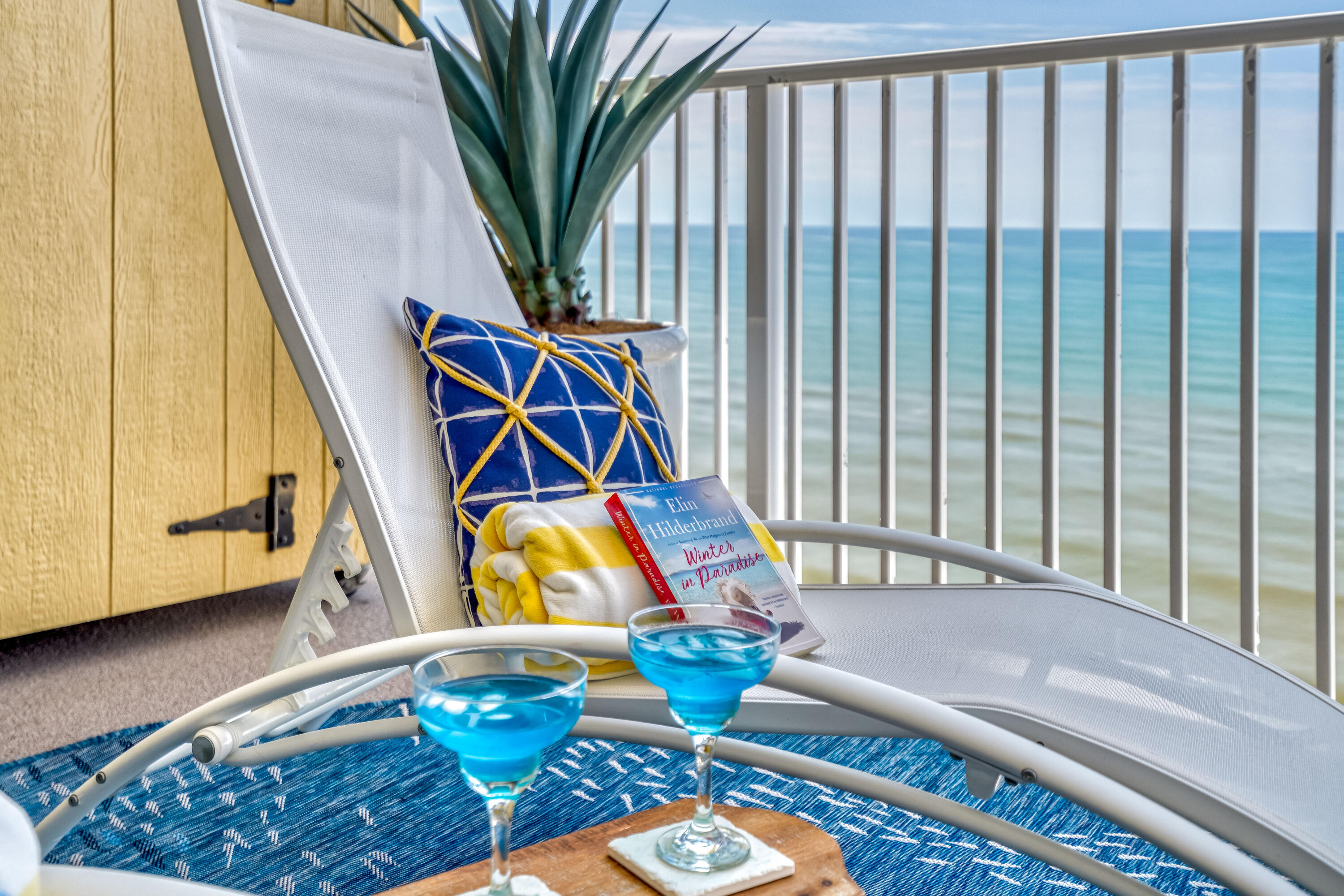 TROPIC WINDS - Residential