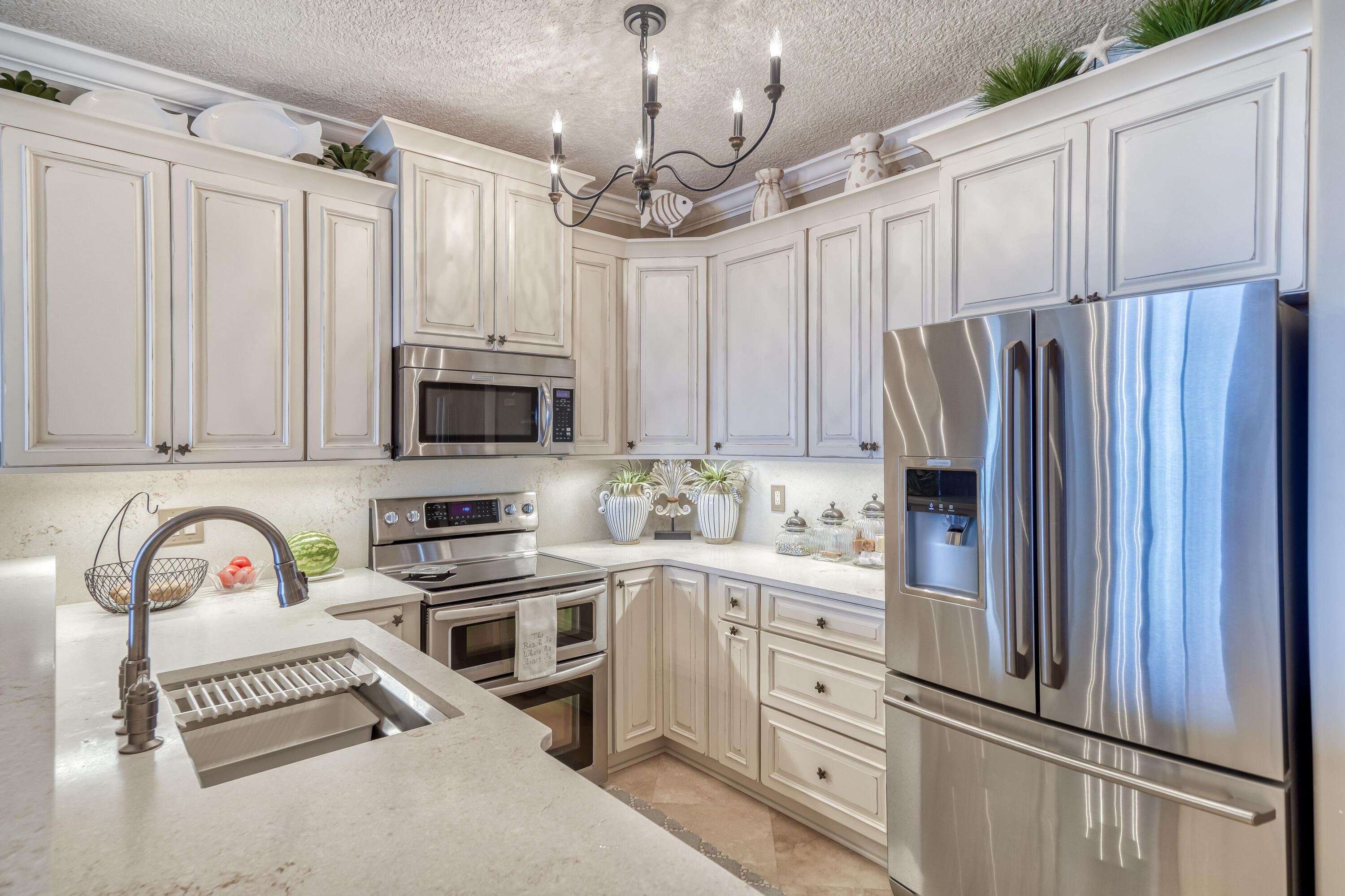 TROPIC WINDS - Residential