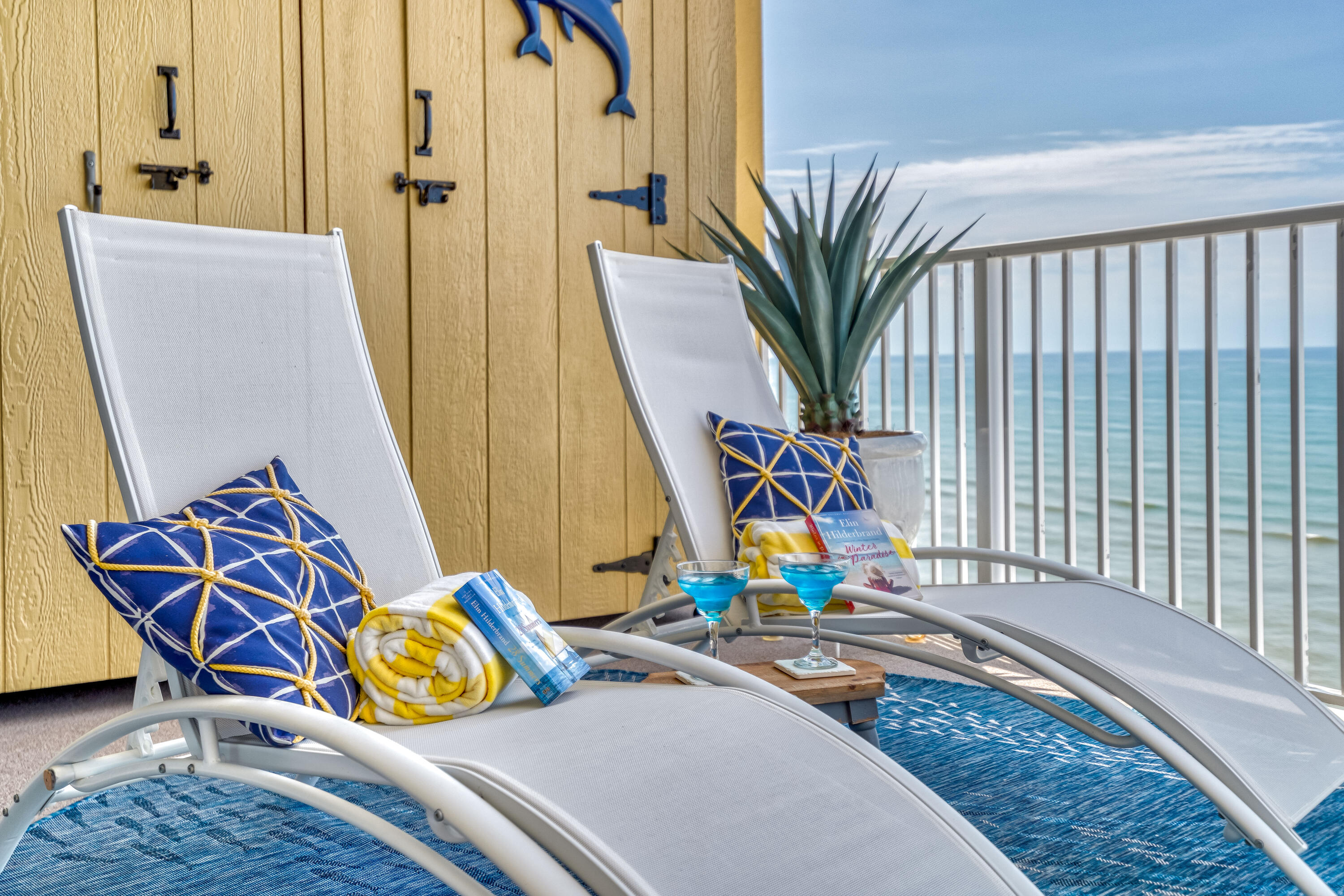 TROPIC WINDS - Residential