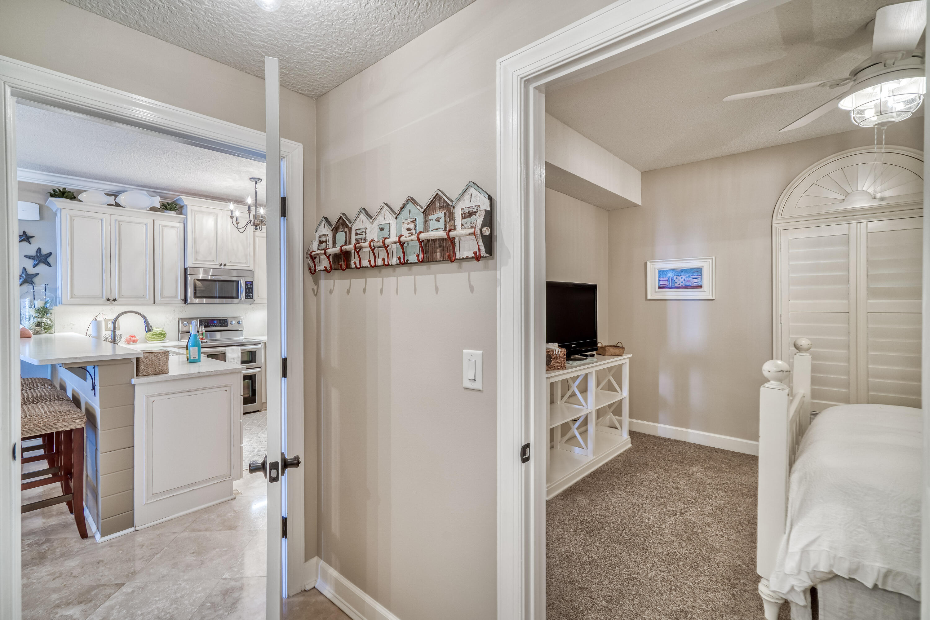 TROPIC WINDS - Residential