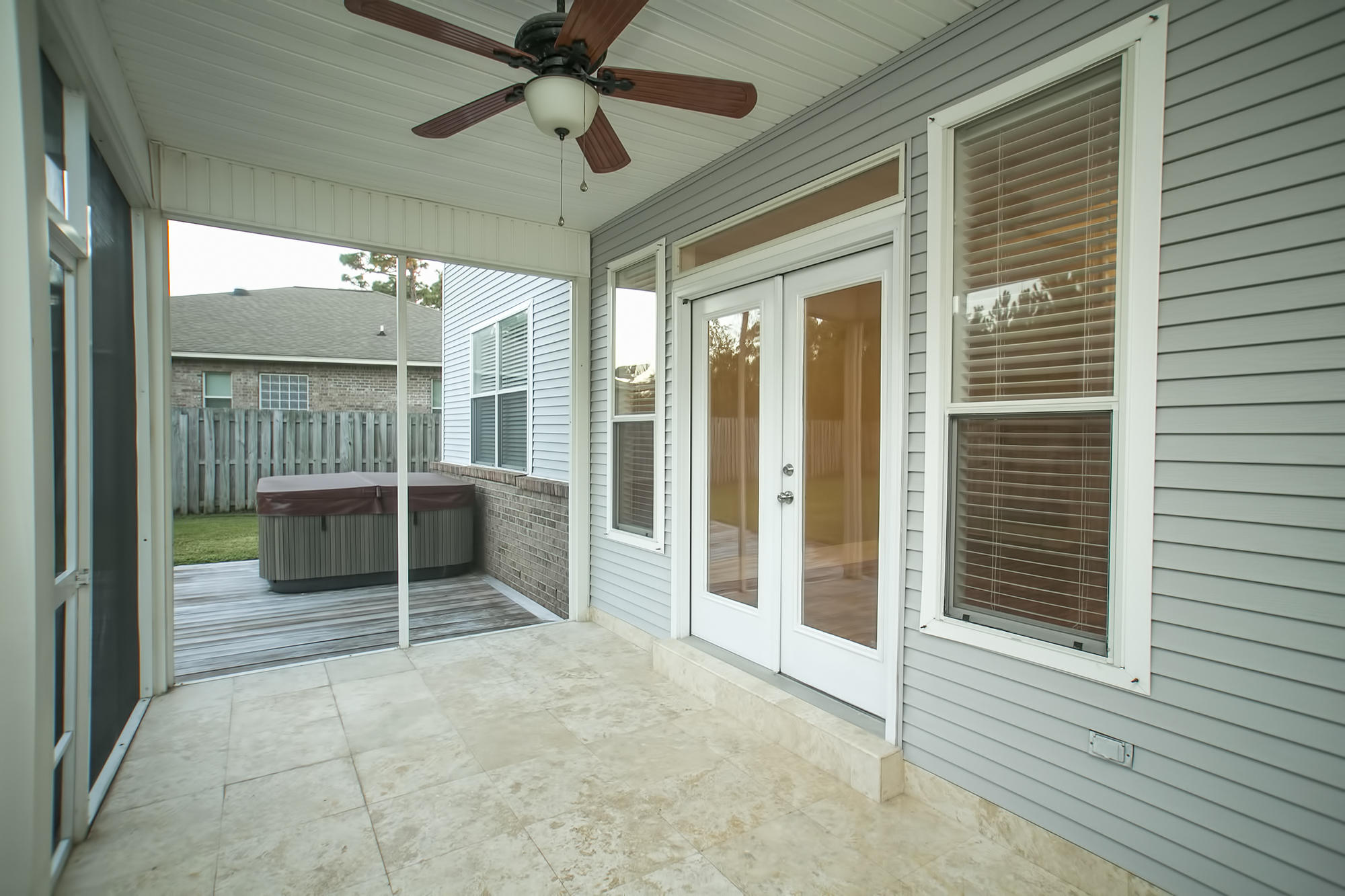 ESCADA - Residential