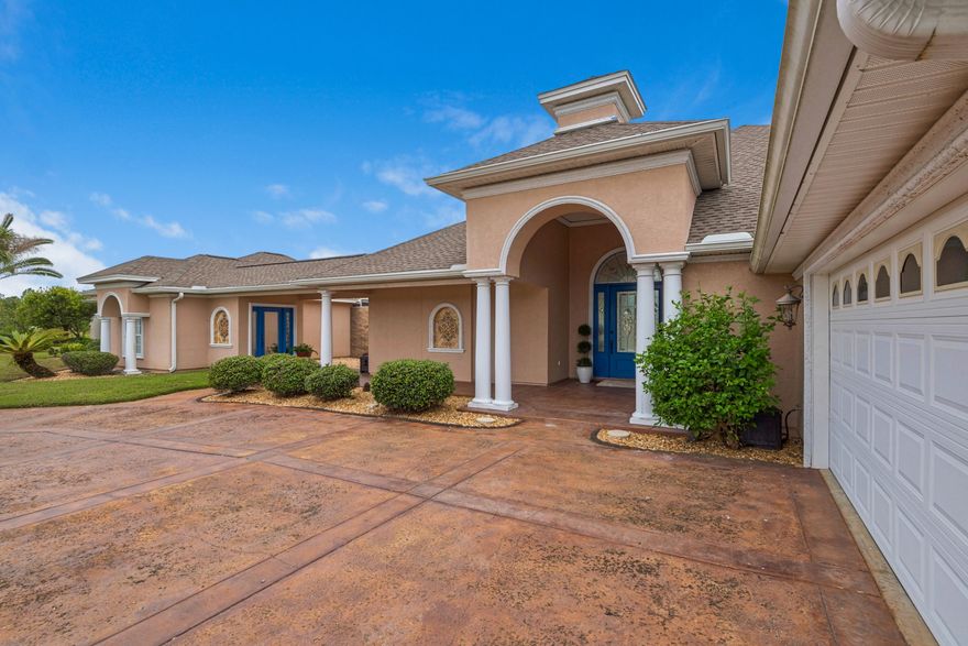 Guest house with its own golf cart garage? Large renovated 4/3.5 bed bath Mediterranean 3416 sq ft located .8 mile from the sugar sand beaches of The Gulf of Mexico? YES! Private enclosed pool with guest house situated on 2 lots in gated Tierra Verde inside The Glades.  This beautiful home close to the beach has all the shopping, restaurants, entertainment and salt life spots you will ever need close by.  Come see for yourself!