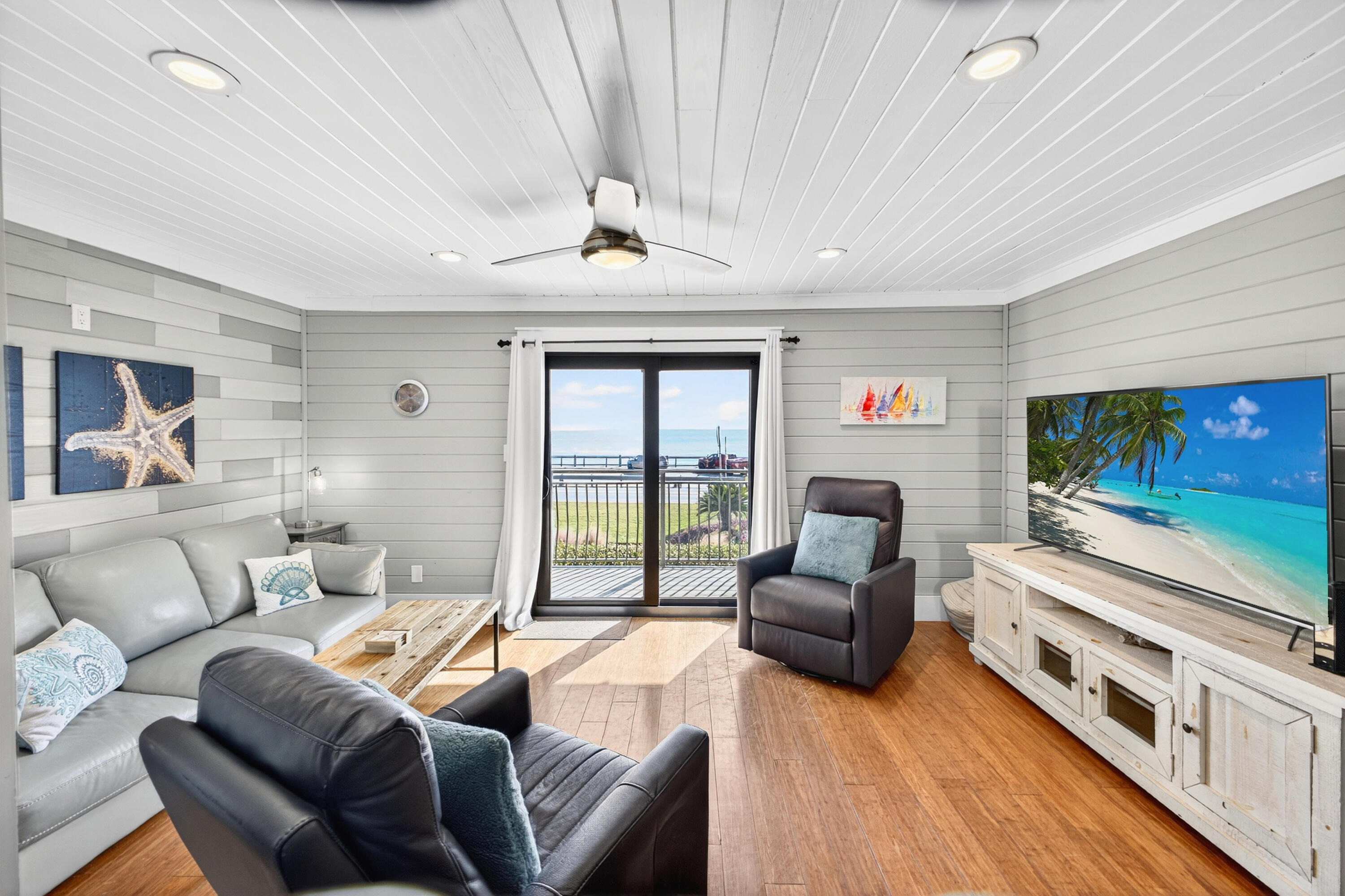 COSTA VISTA T/H - Residential