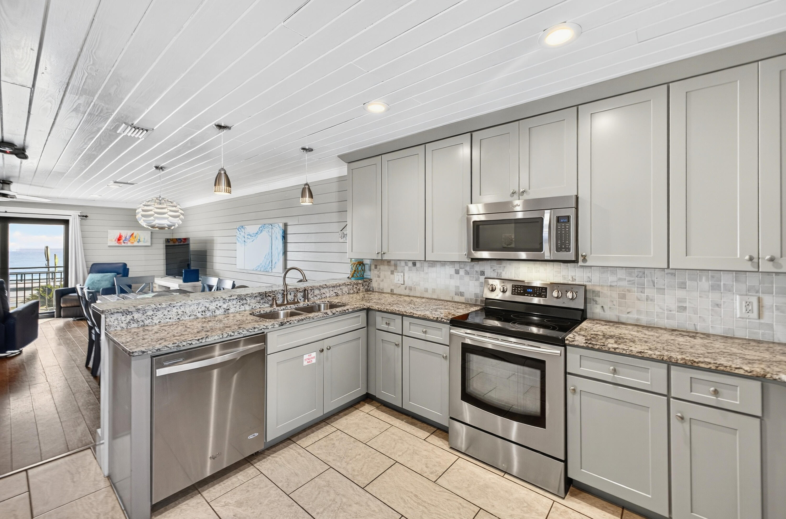 COSTA VISTA T/H - Residential