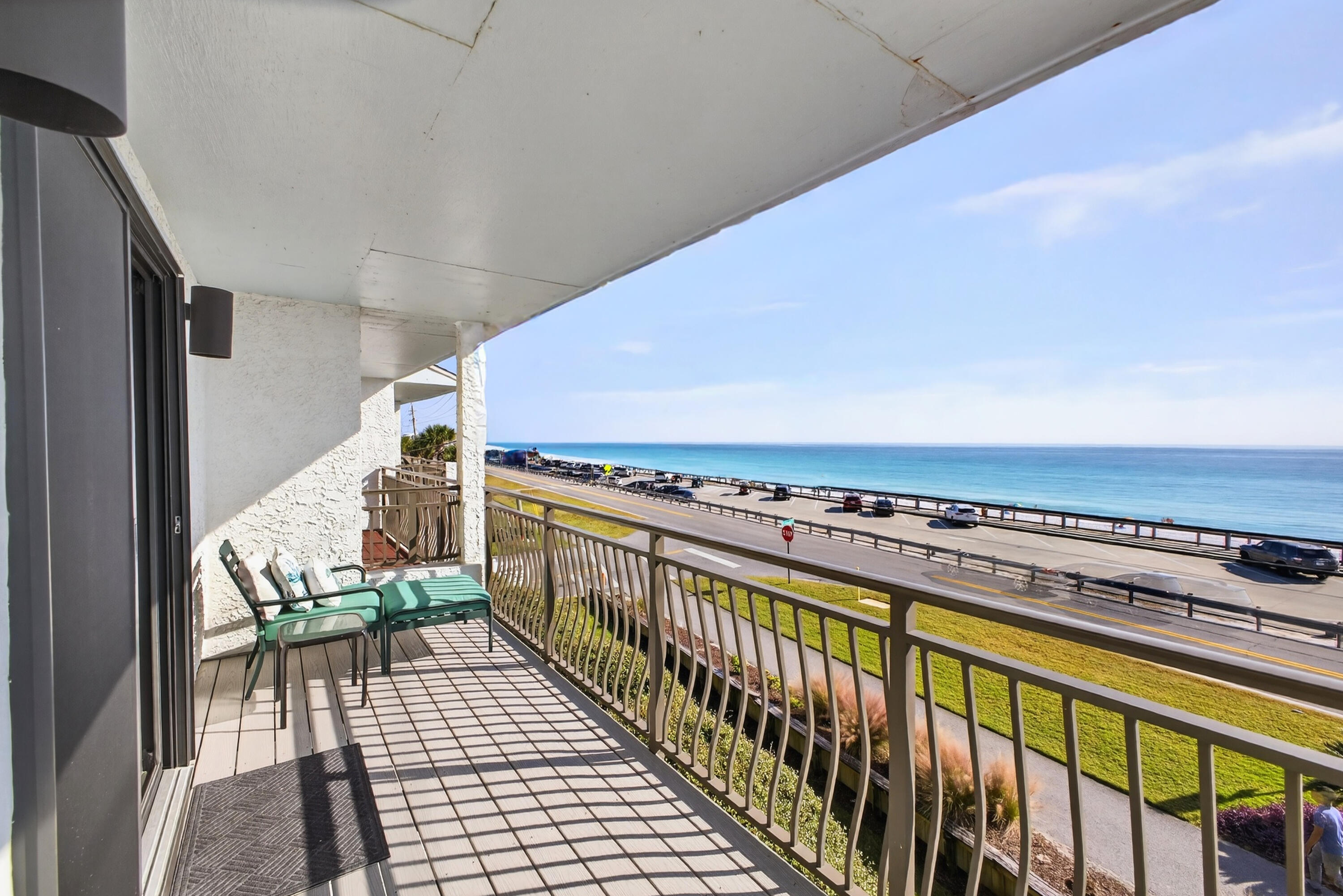 COSTA VISTA T/H - Residential