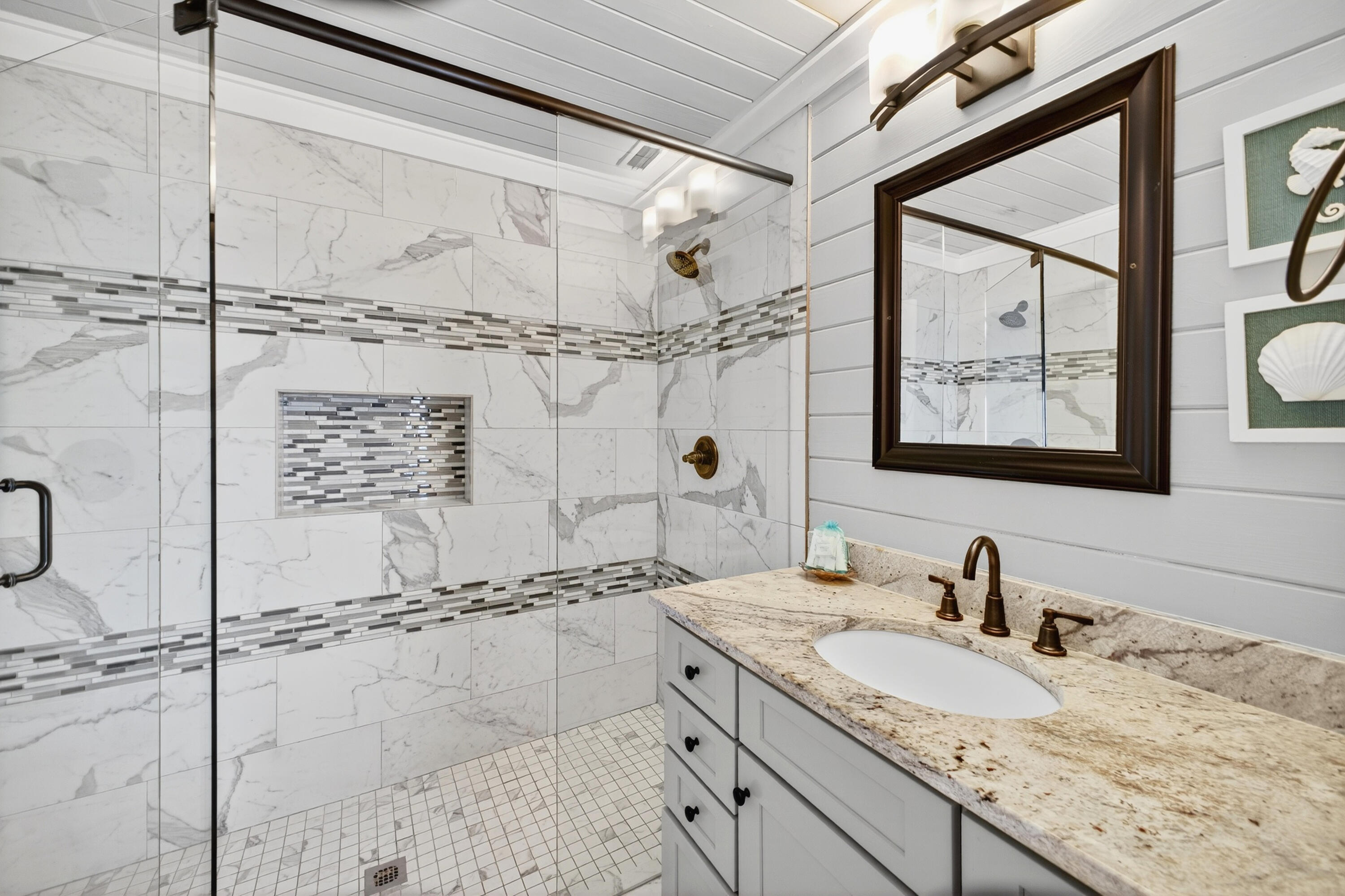 COSTA VISTA T/H - Residential