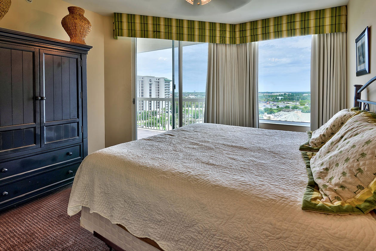 ST. BARTH AT SILVER SHELLS - Residential