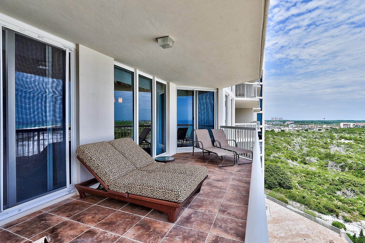 ST. BARTH AT SILVER SHELLS - Residential