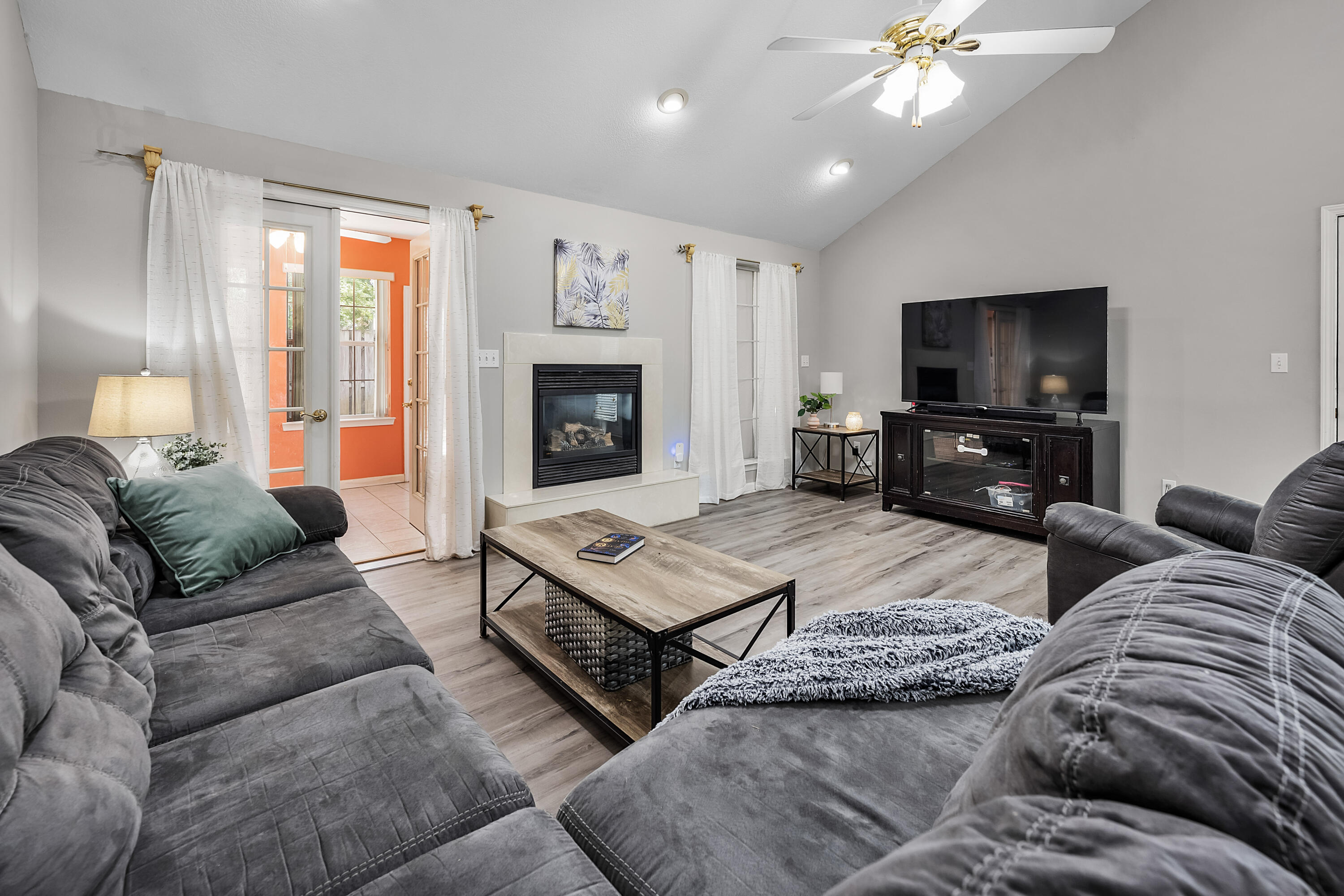 Northridge Creek - Residential