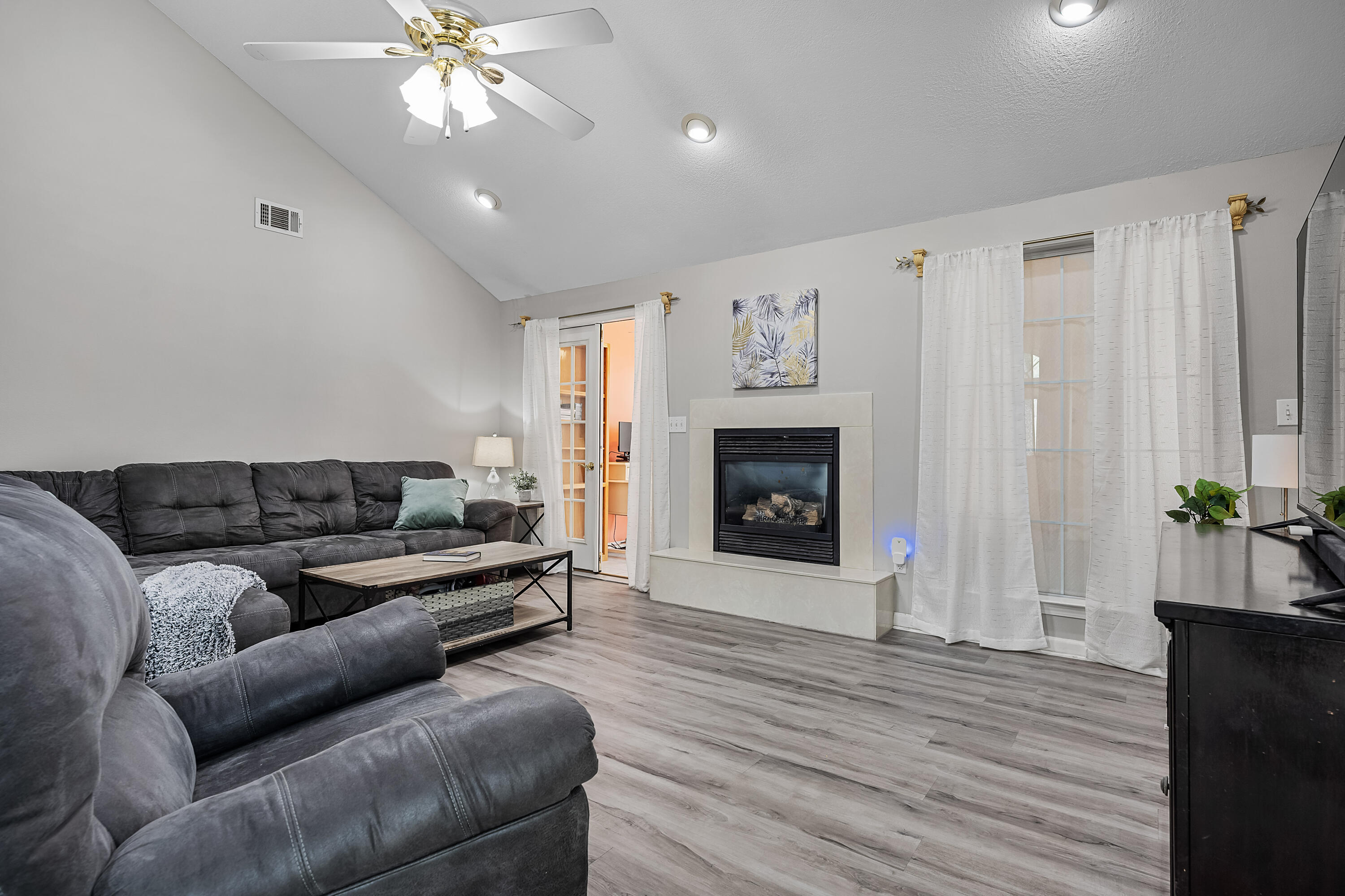Northridge Creek - Residential