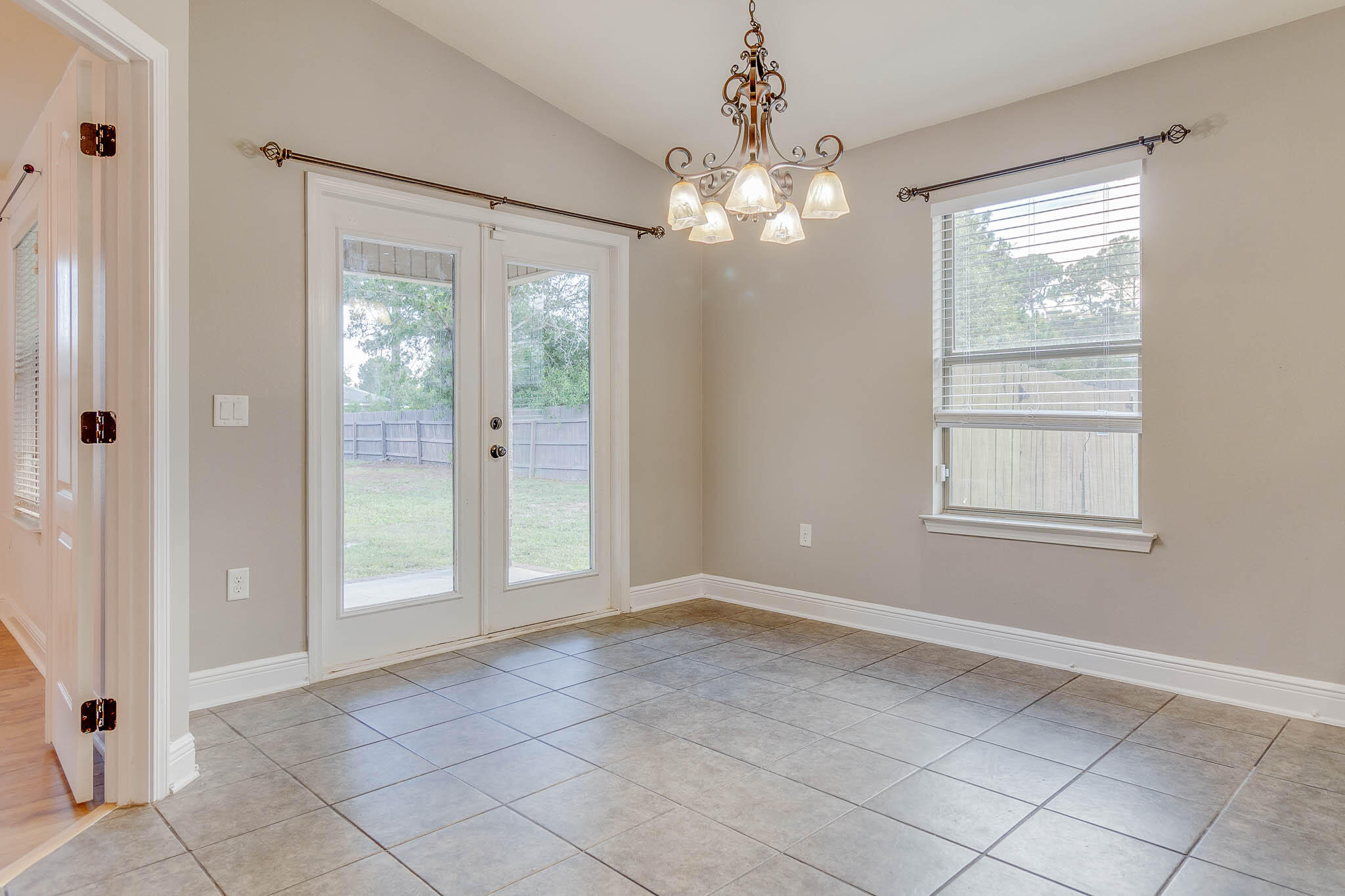 NAVARRE S/D 2ND ADDN - Residential