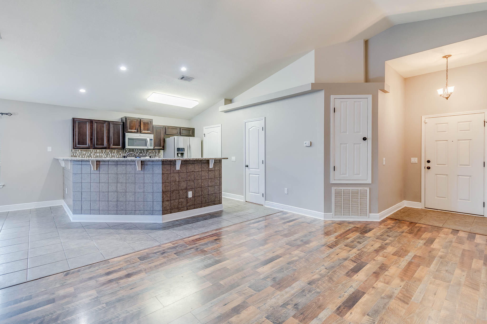 NAVARRE S/D 2ND ADDN - Residential