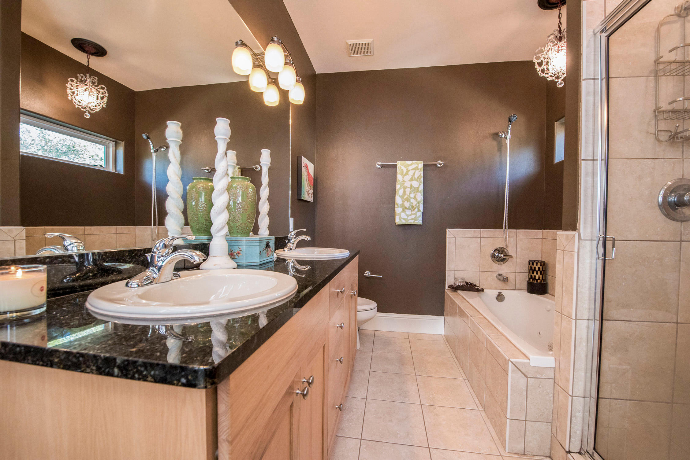 MAGNOLIA BEACH - Residential