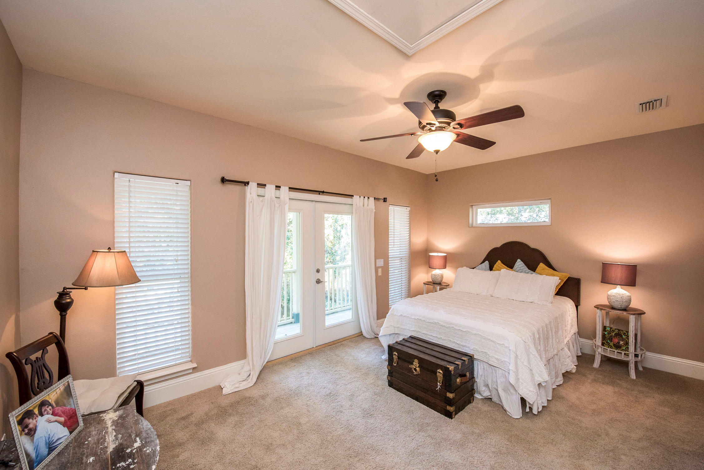 MAGNOLIA BEACH - Residential