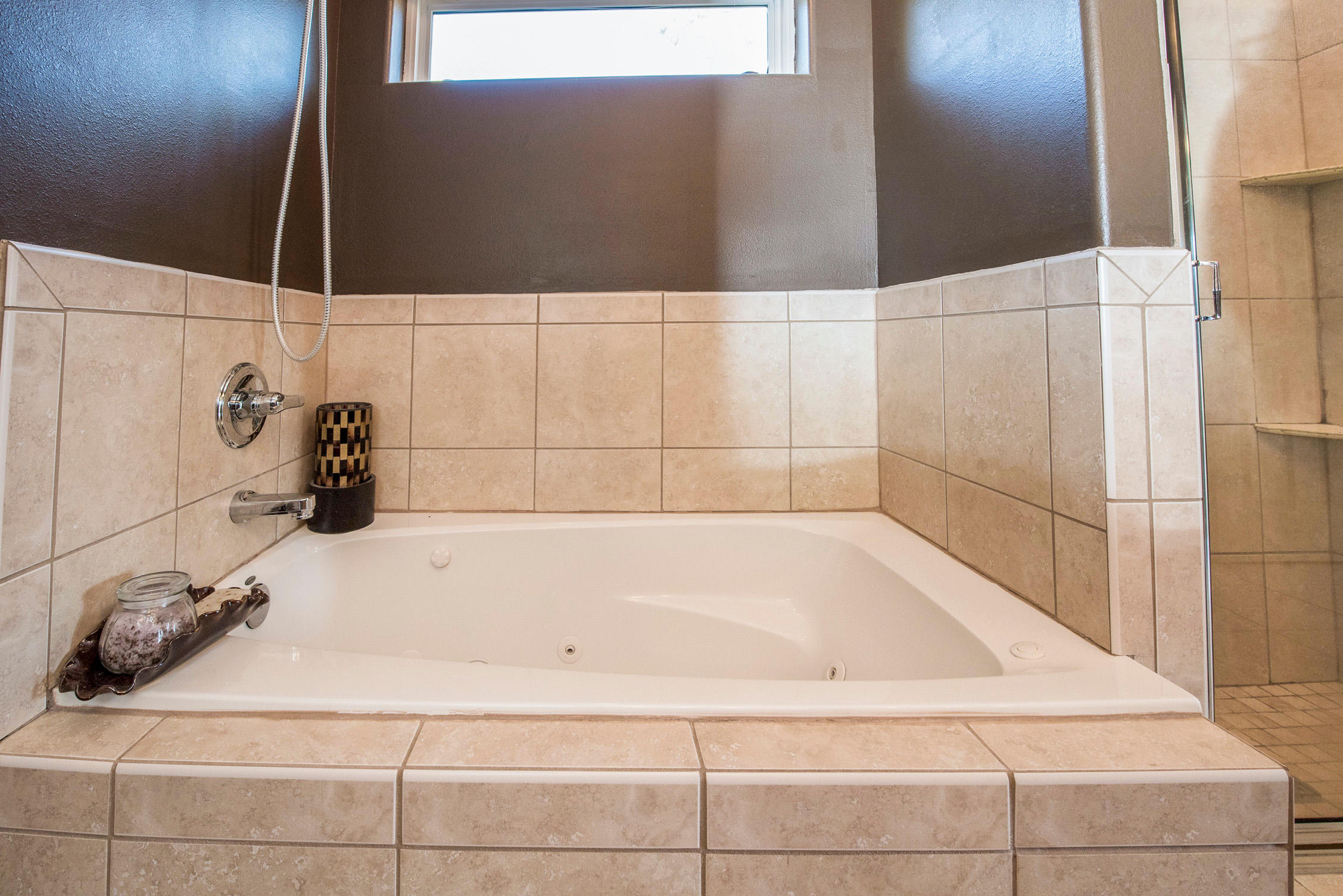 MAGNOLIA BEACH - Residential