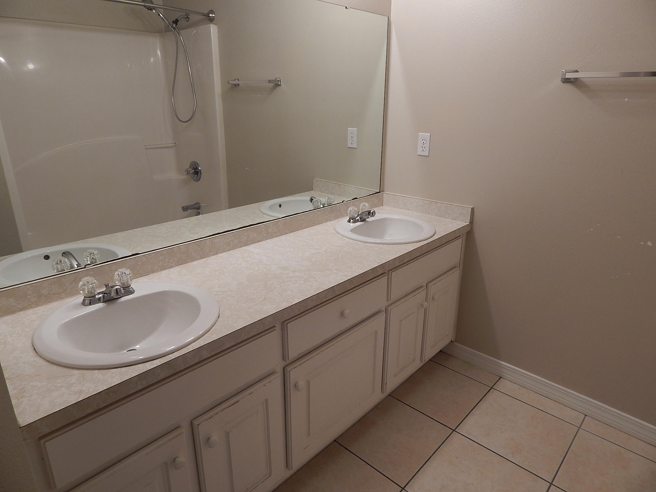 ANDALUSIA PLACE T/H'S - Residential