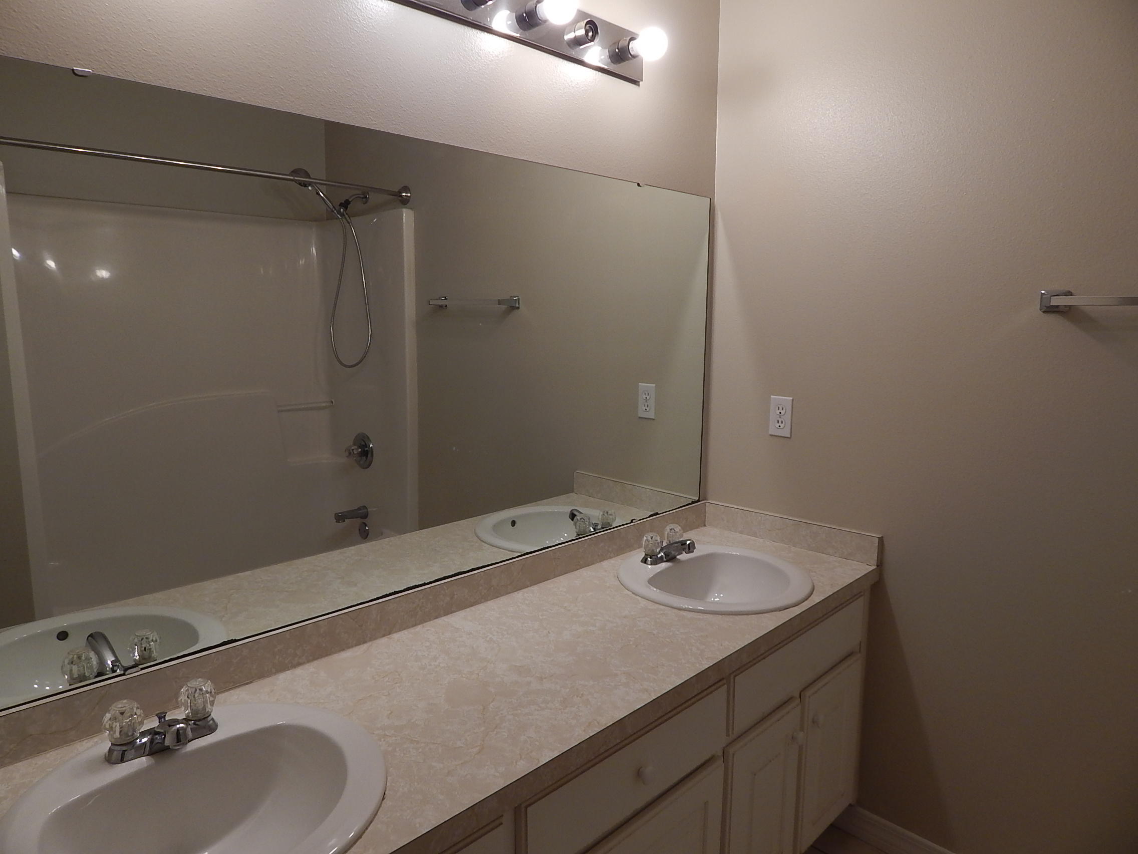 ANDALUSIA PLACE T/H'S - Residential