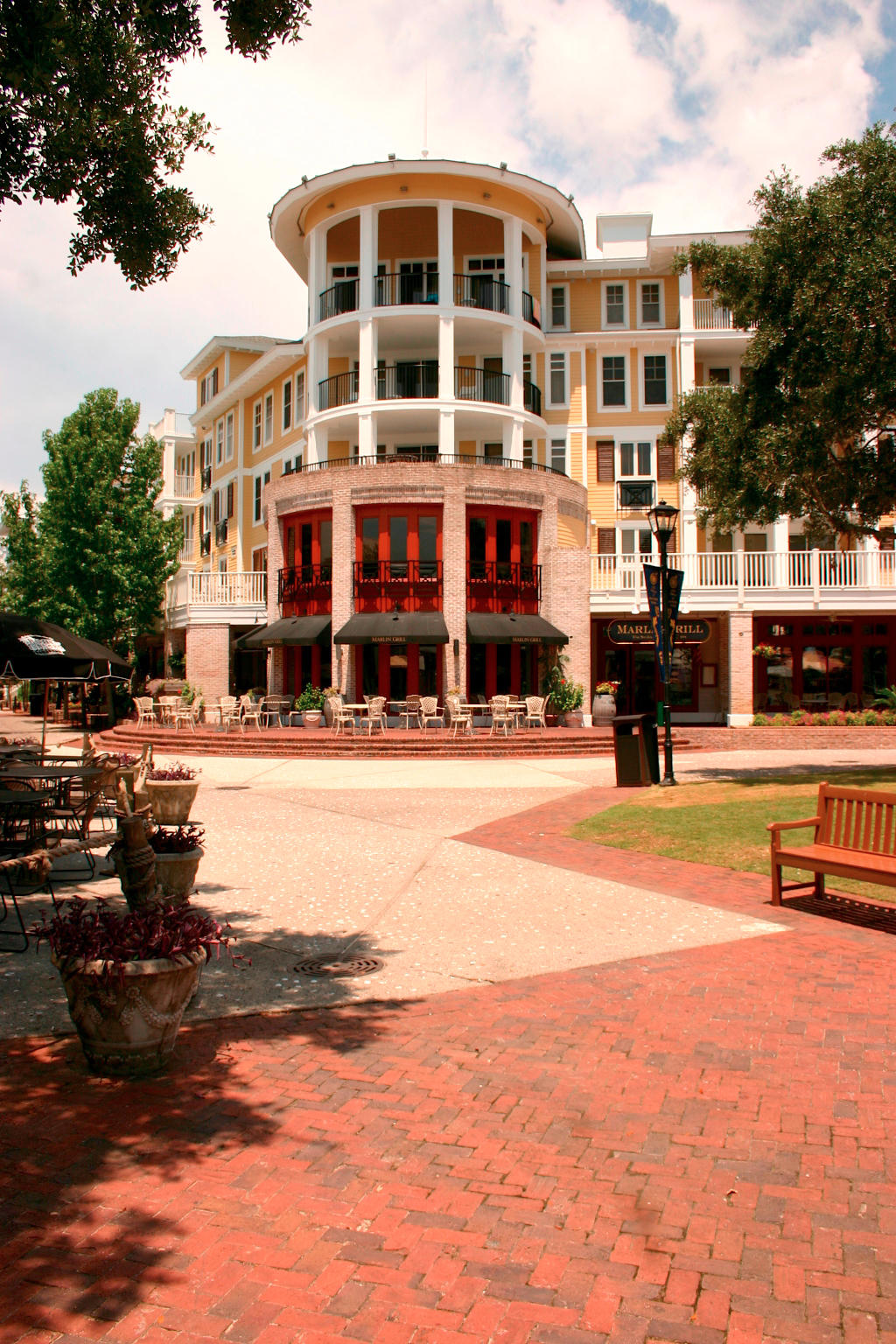 PILOT HOUSE - Residential