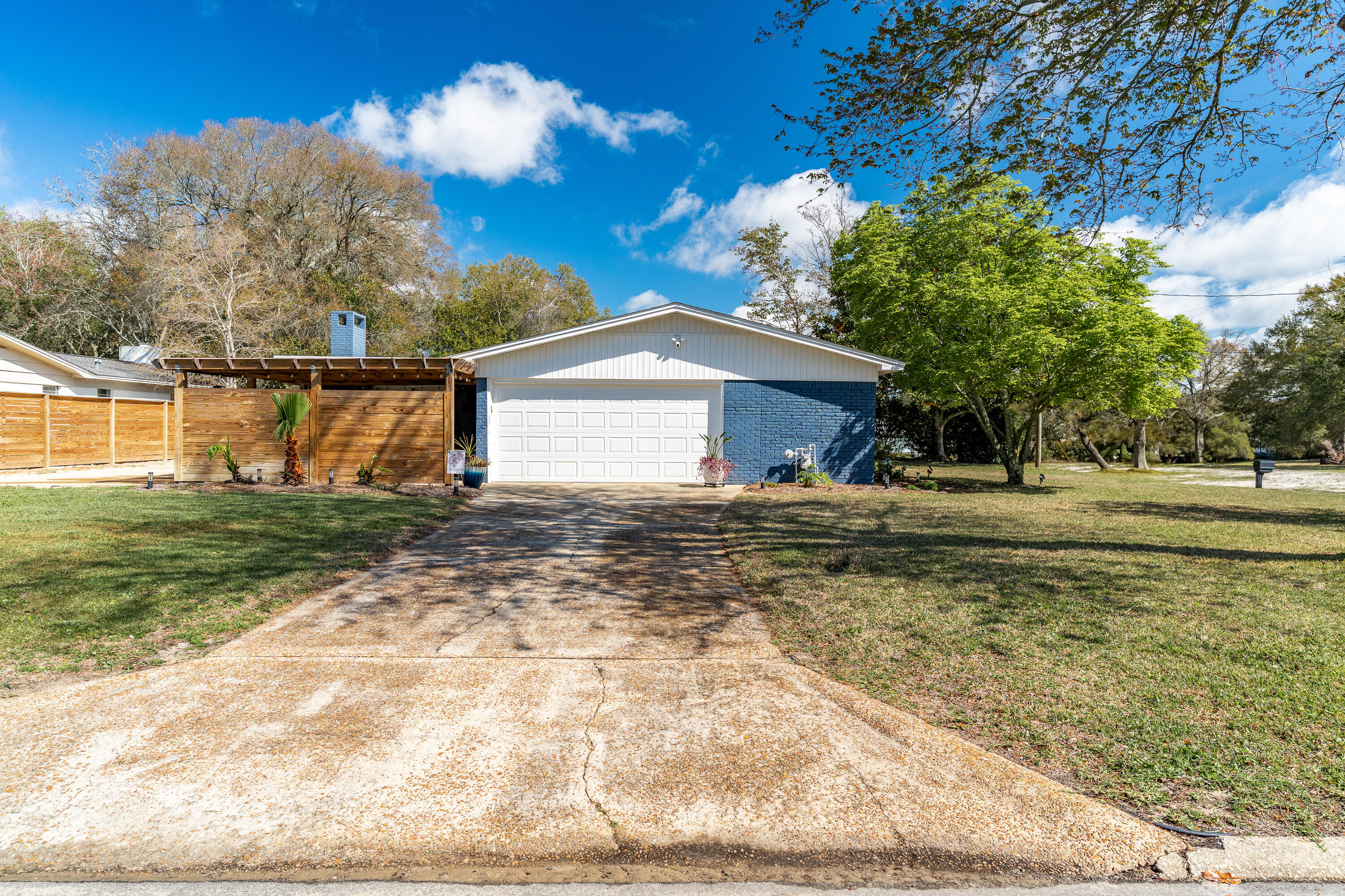 Bayou Woods - Residential