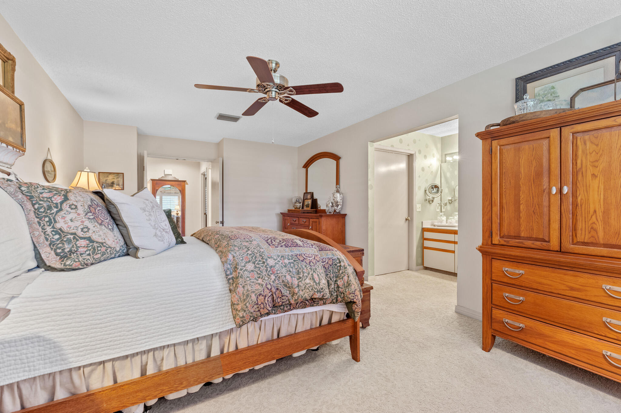GOLF VIEW - Residential