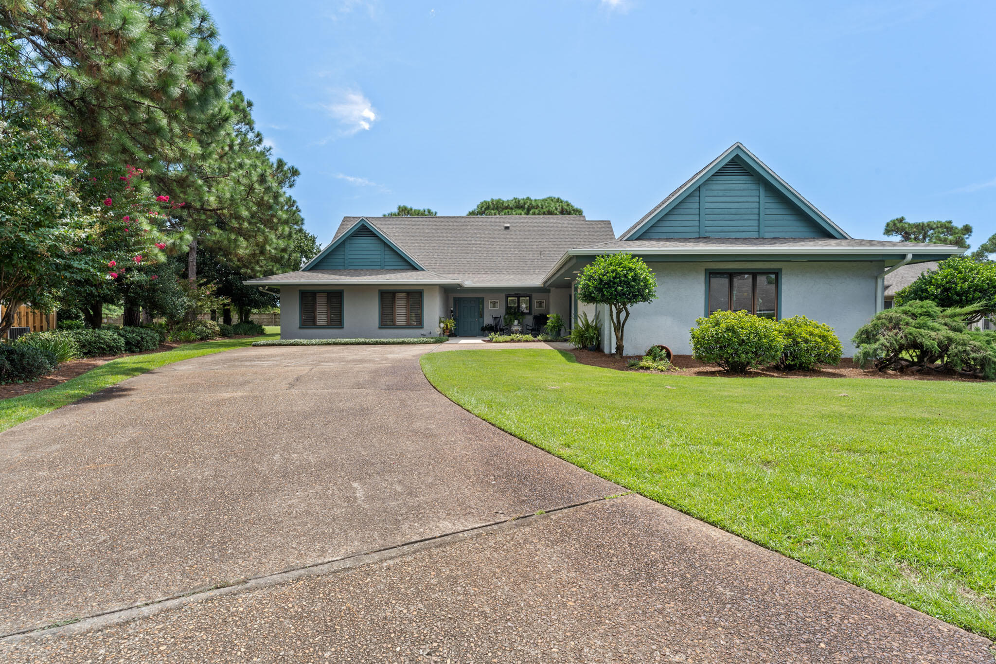 GOLF VIEW - Residential