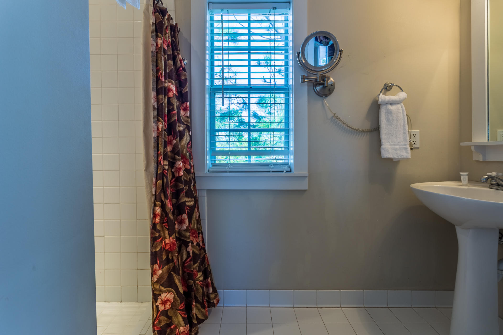 BUNGALOWS AT SEAGROVE BEACH - Residential