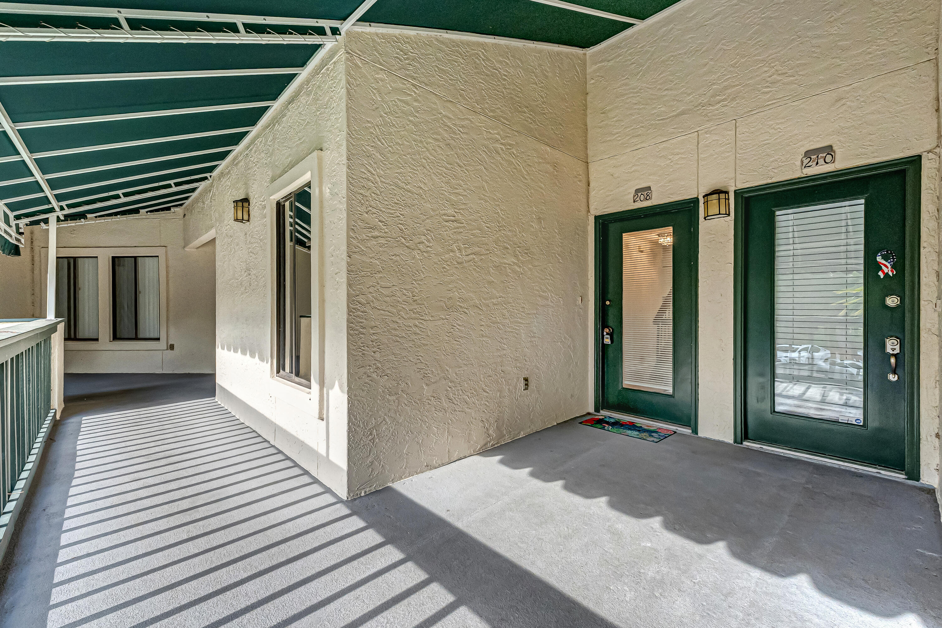 LAKESIDE CONDO AT BLUEWATER BAY - Residential Lease