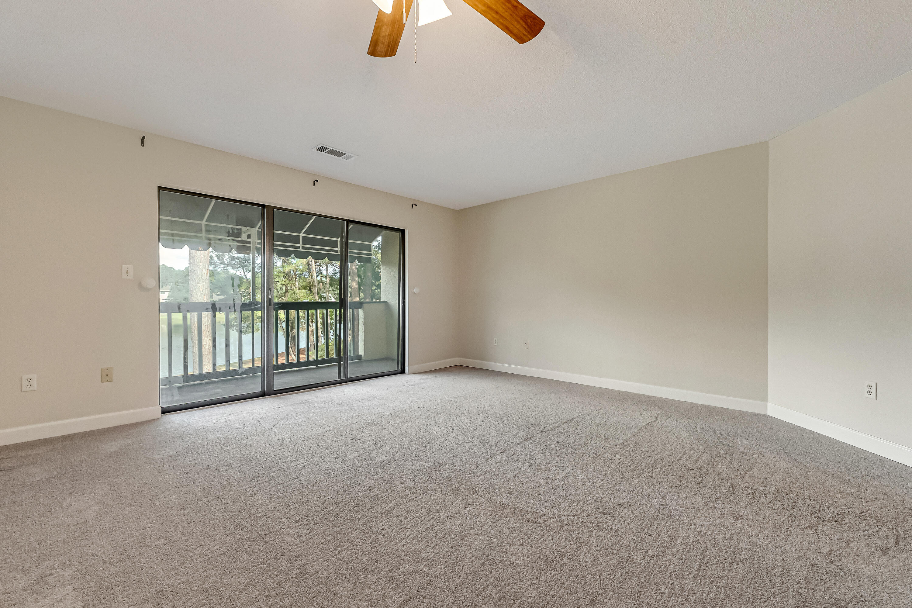 LAKESIDE CONDO AT BLUEWATER BAY - Residential Lease