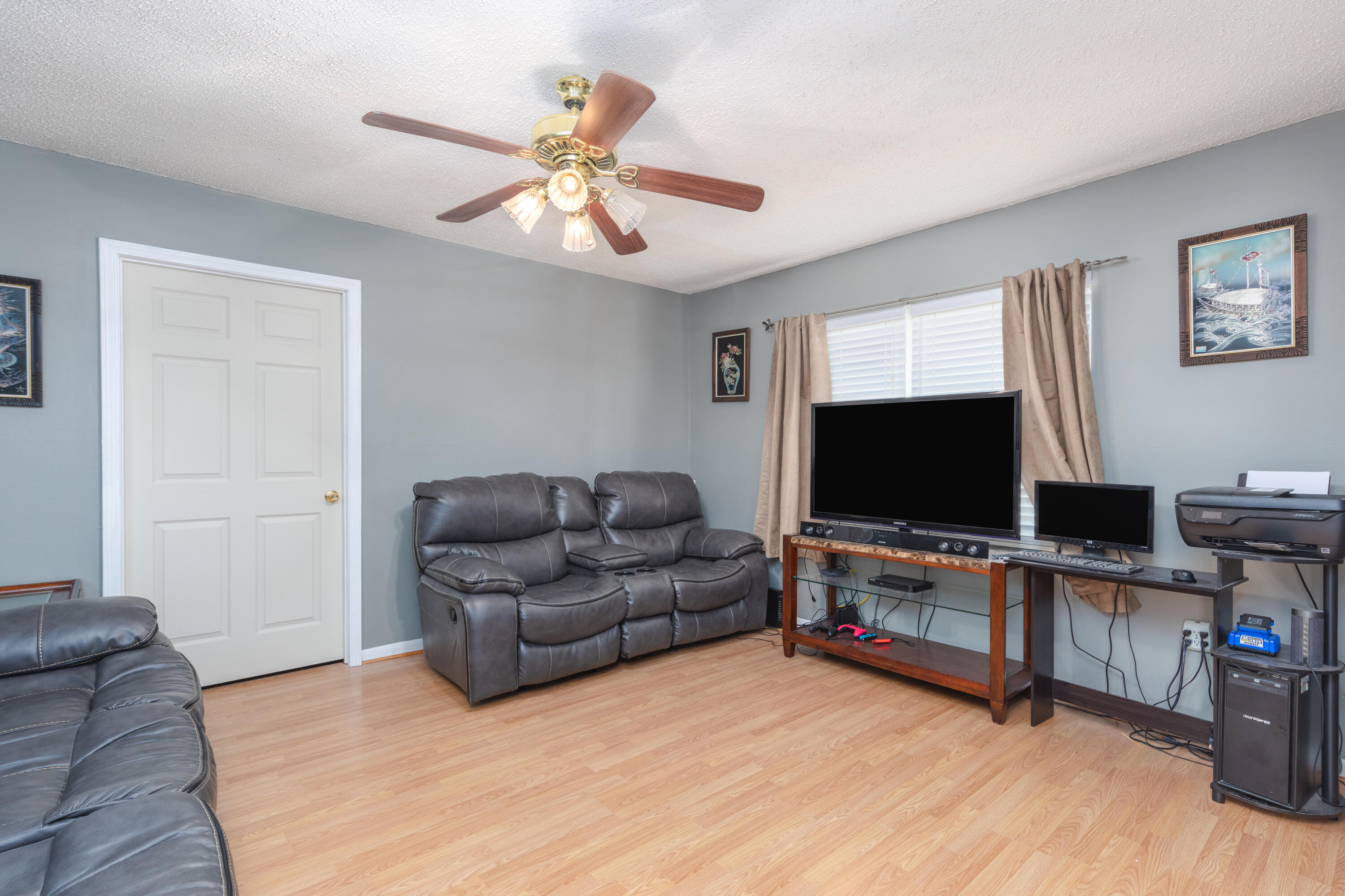 ADAMS POWELL EAST - Residential