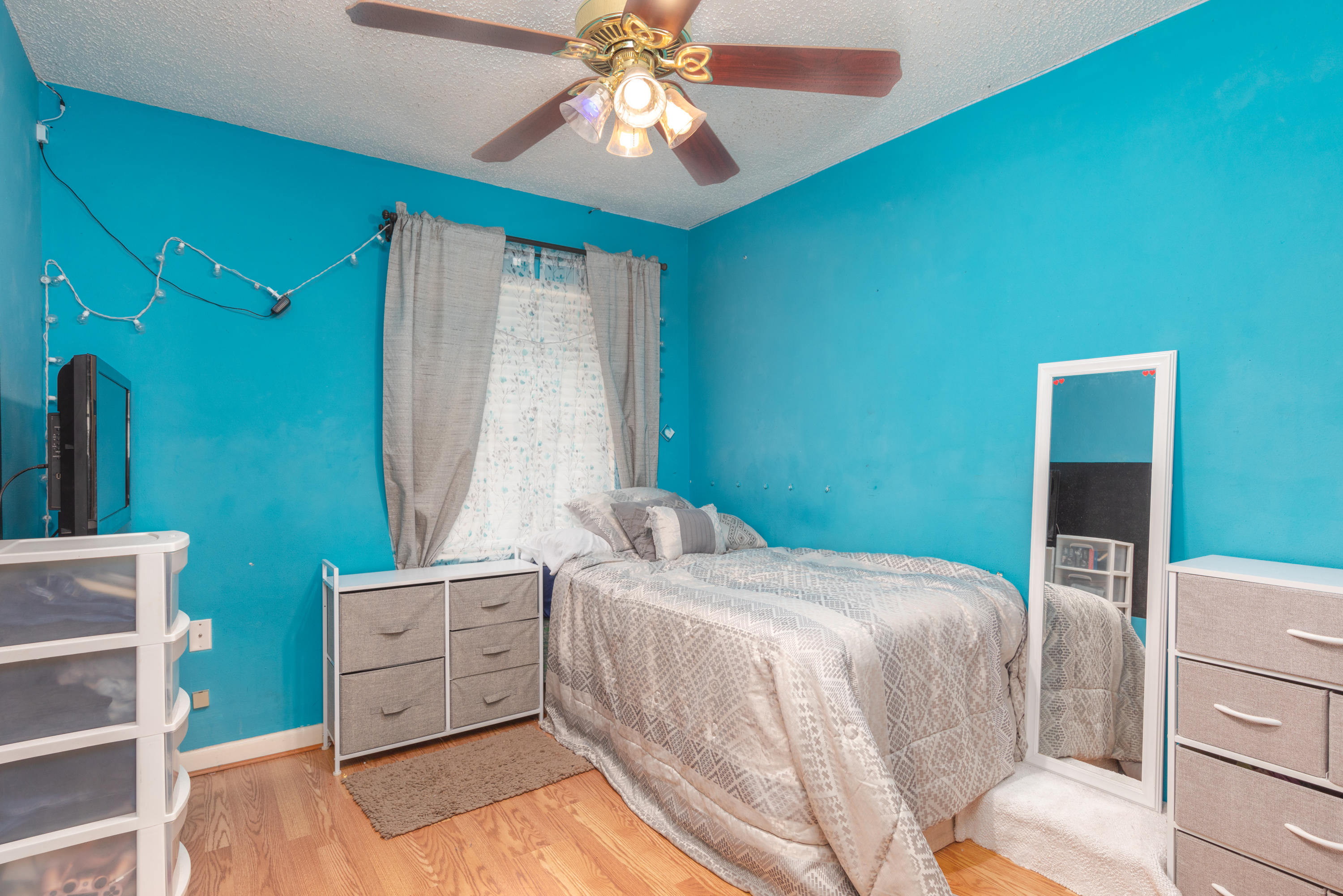 ADAMS POWELL EAST - Residential