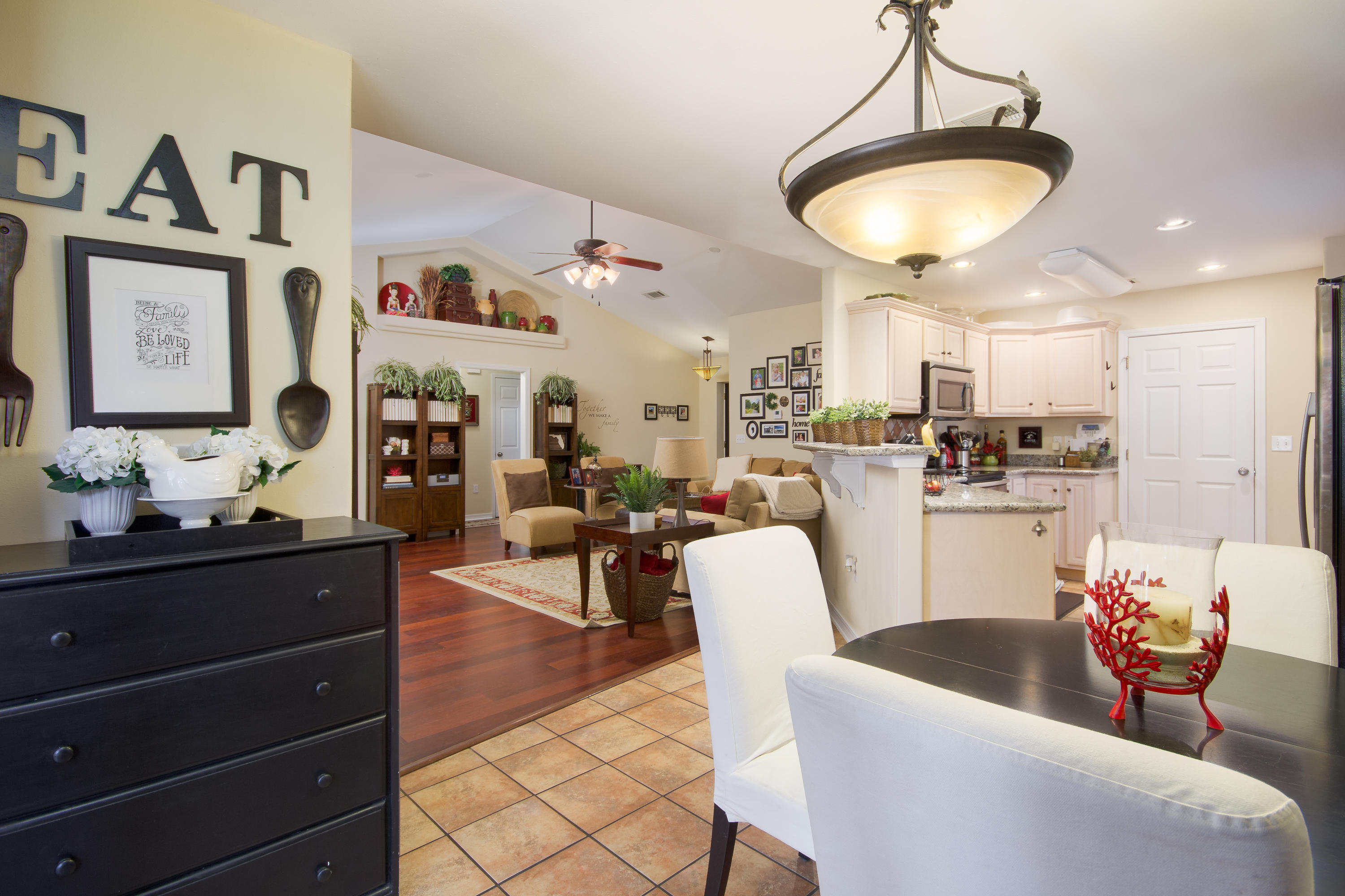 HOLLEY BY THE SEA - Residential